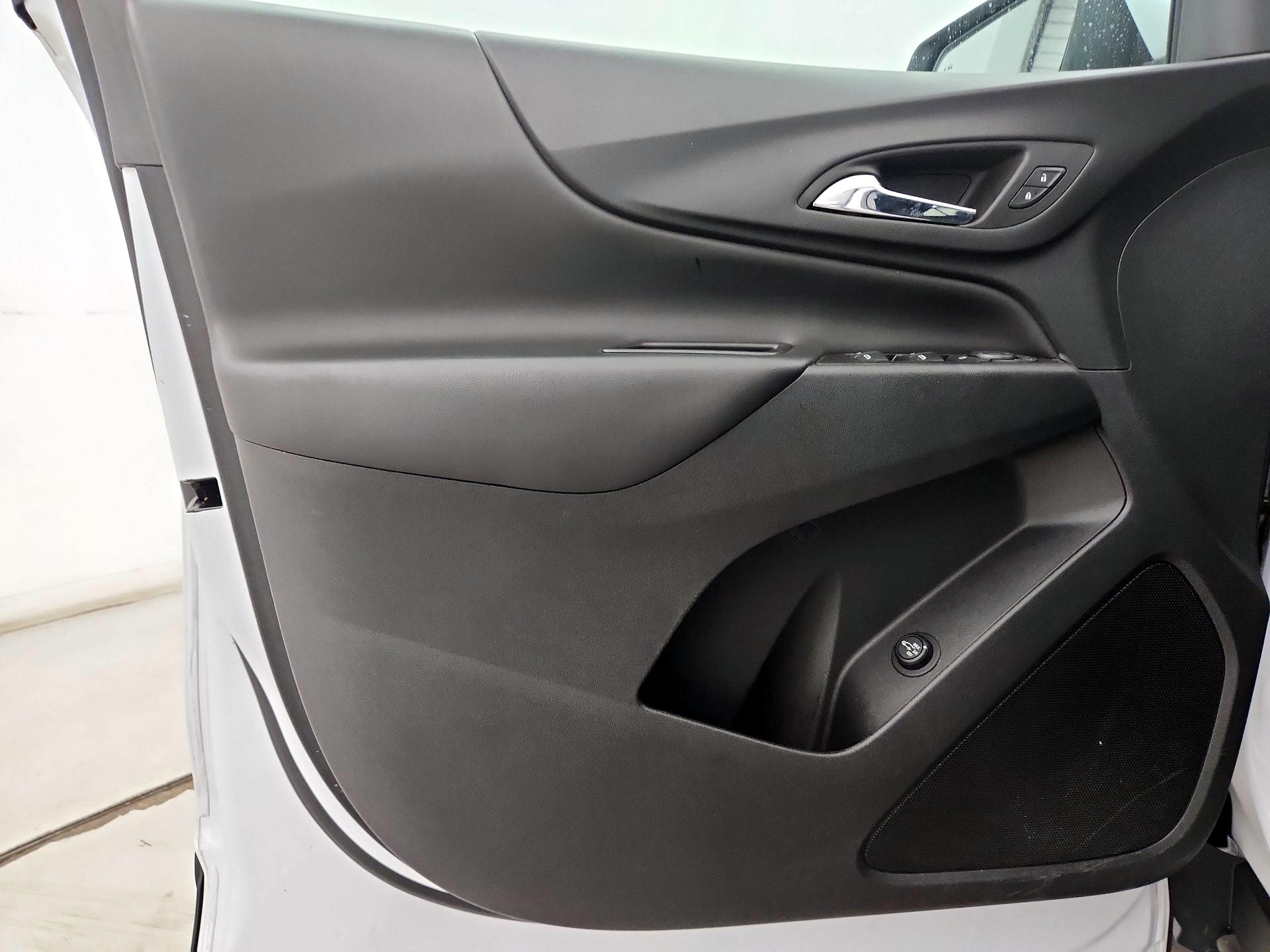 Thumbnail: 2022 Chevrolet Equinox - 12