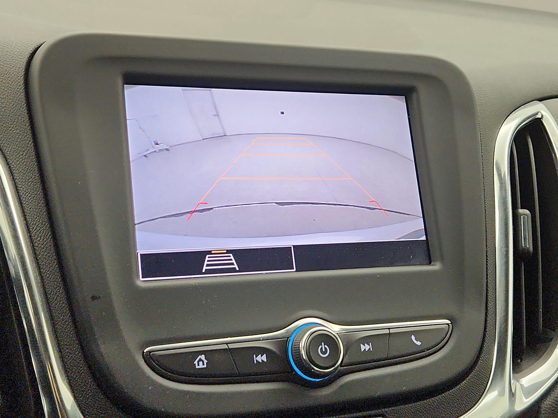 Thumbnail: 2022 Chevrolet Equinox - 14