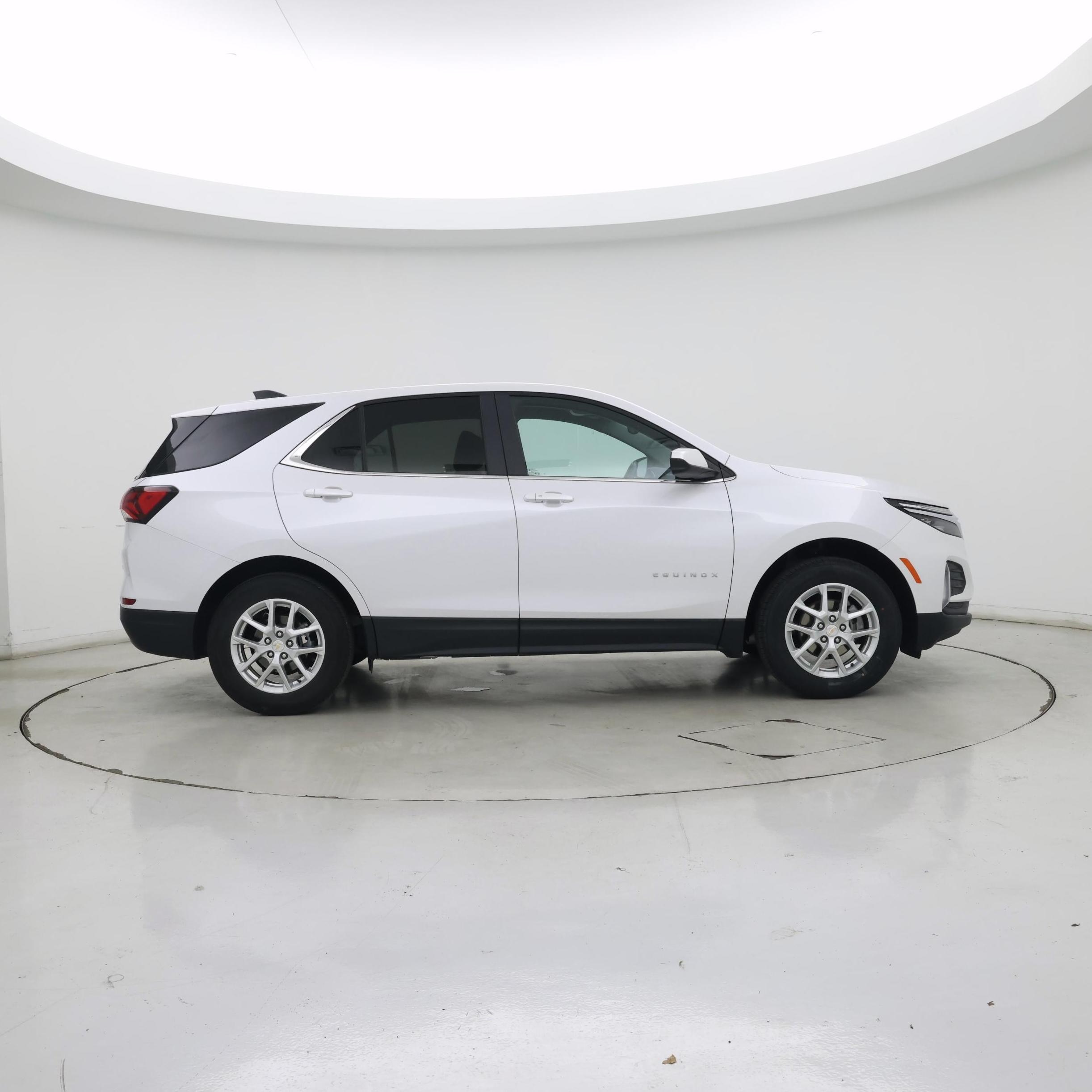 Thumbnail: 2022 Chevrolet Equinox - 7