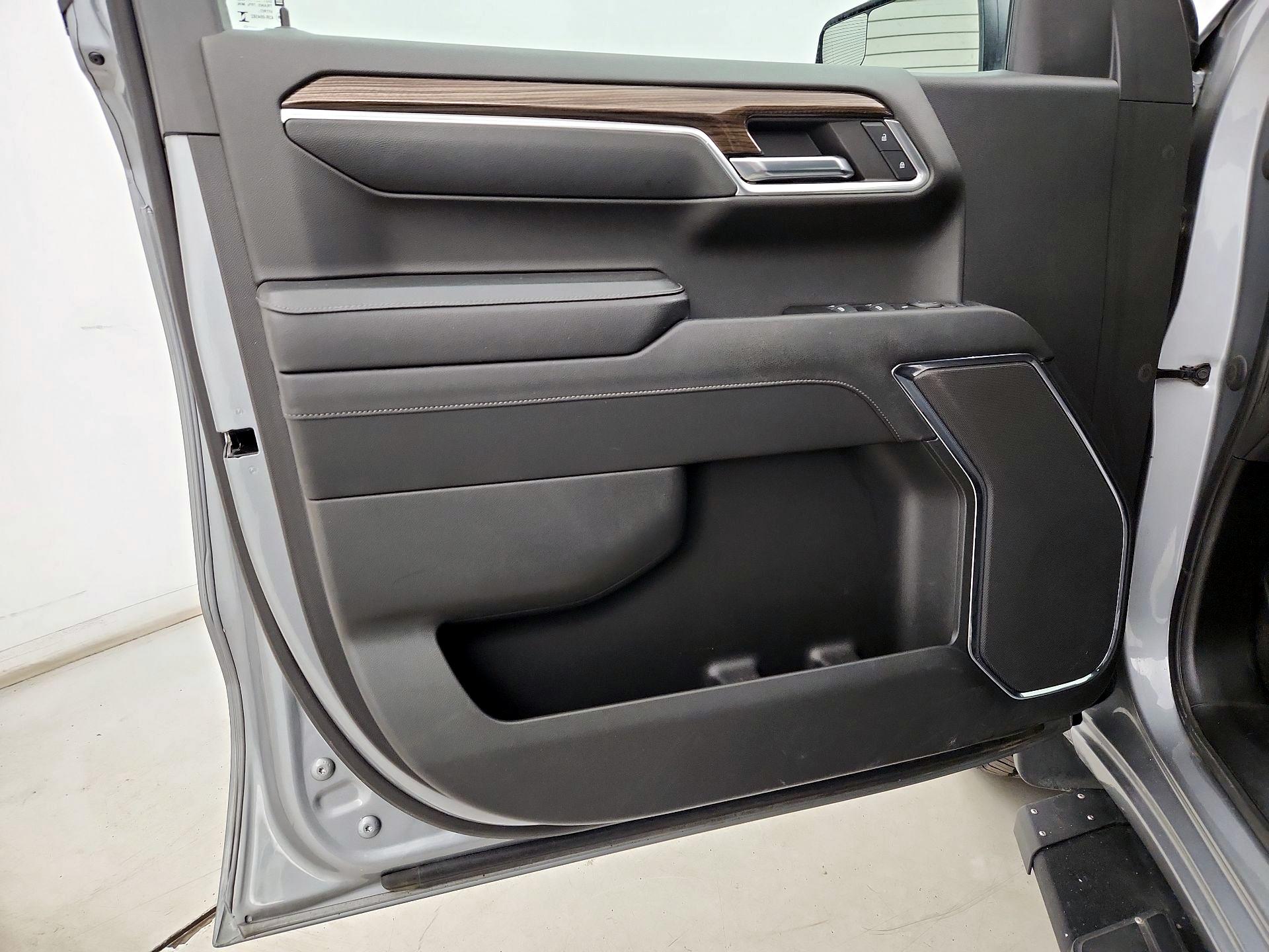 Thumbnail: 2023 Chevrolet Silverado 1500 - 12