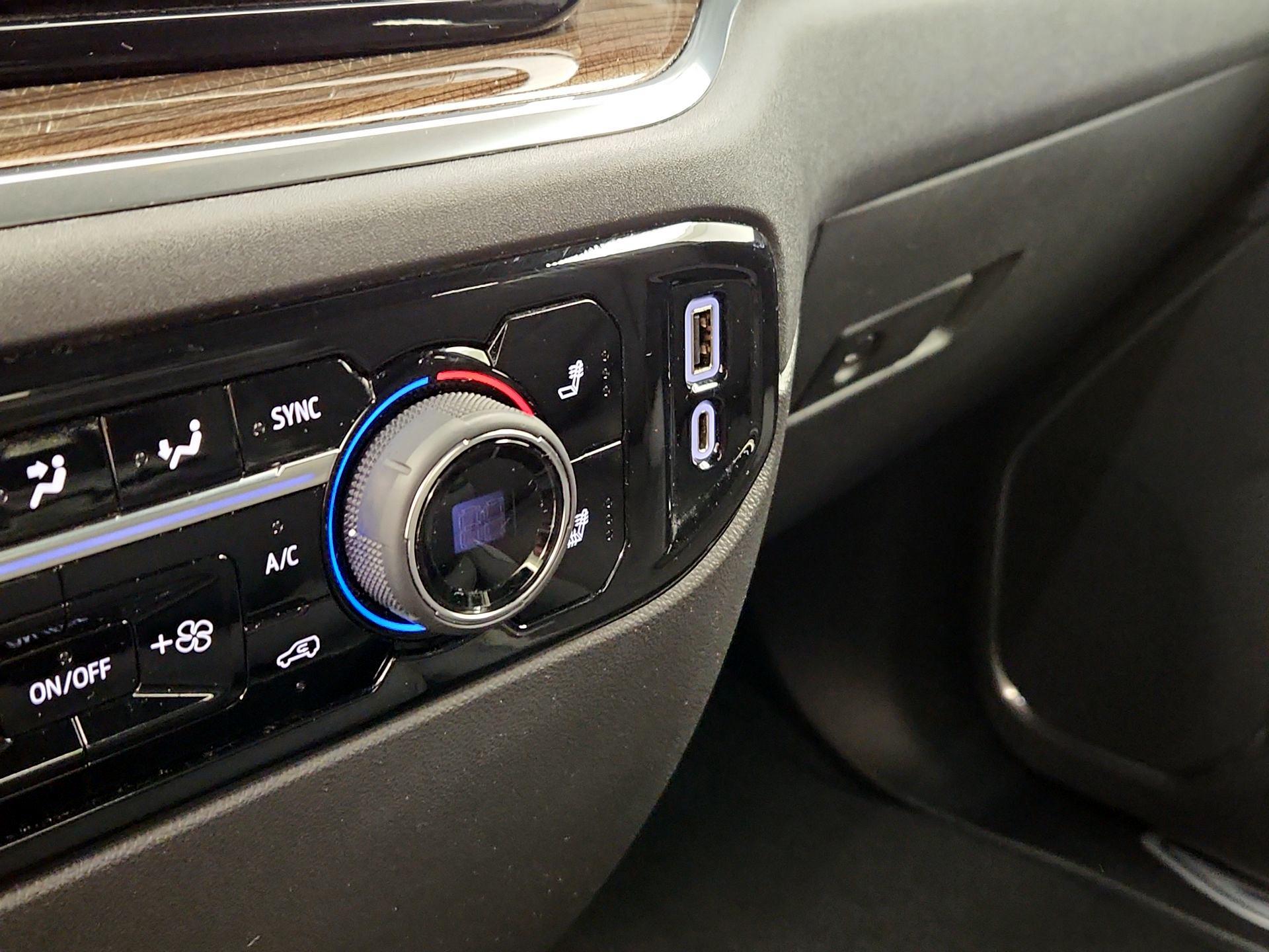 Thumbnail: 2023 Chevrolet Silverado 1500 - 18