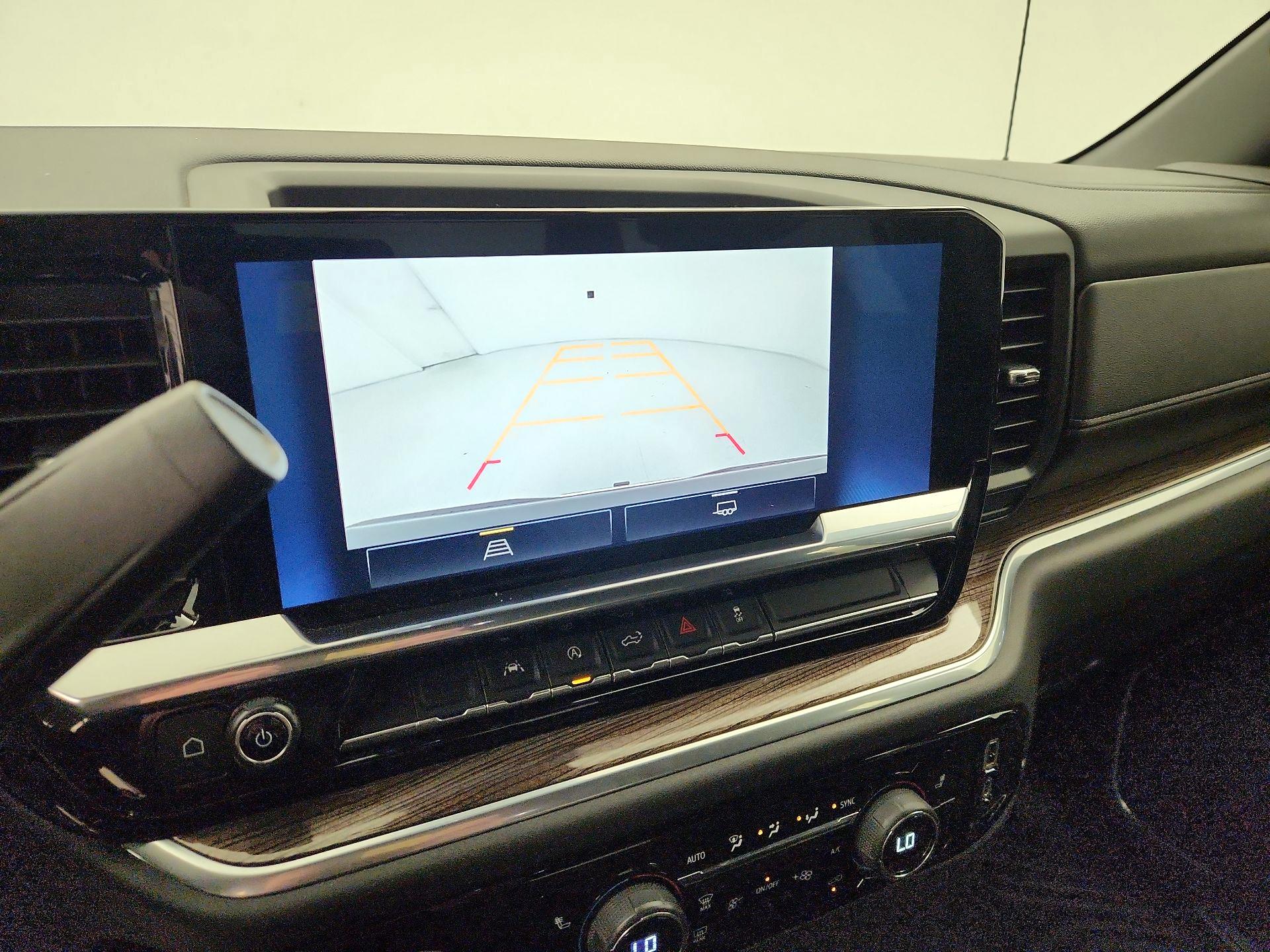 Thumbnail: 2022 Chevrolet Silverado 1500 - 14