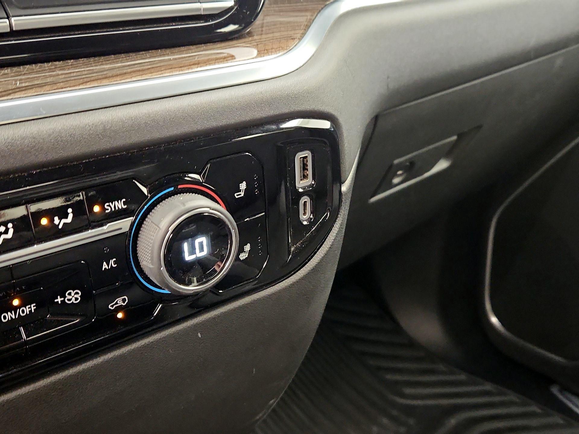 Thumbnail: 2022 Chevrolet Silverado 1500 - 18