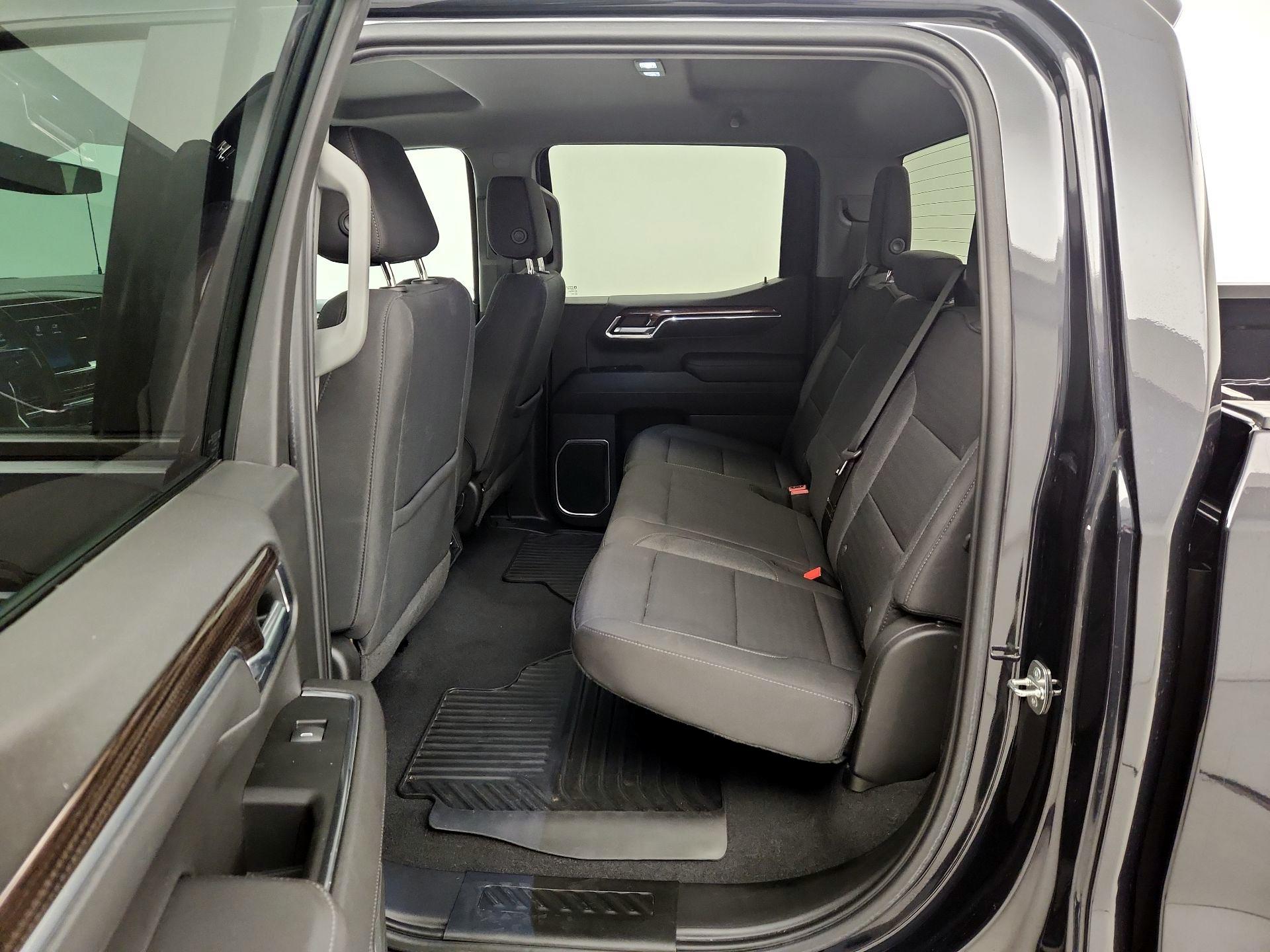 Thumbnail: 2022 Chevrolet Silverado 1500 - 19