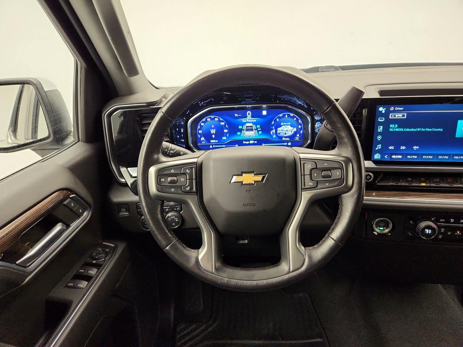 Thumbnail: 2022 Chevrolet Silverado 1500 - 10