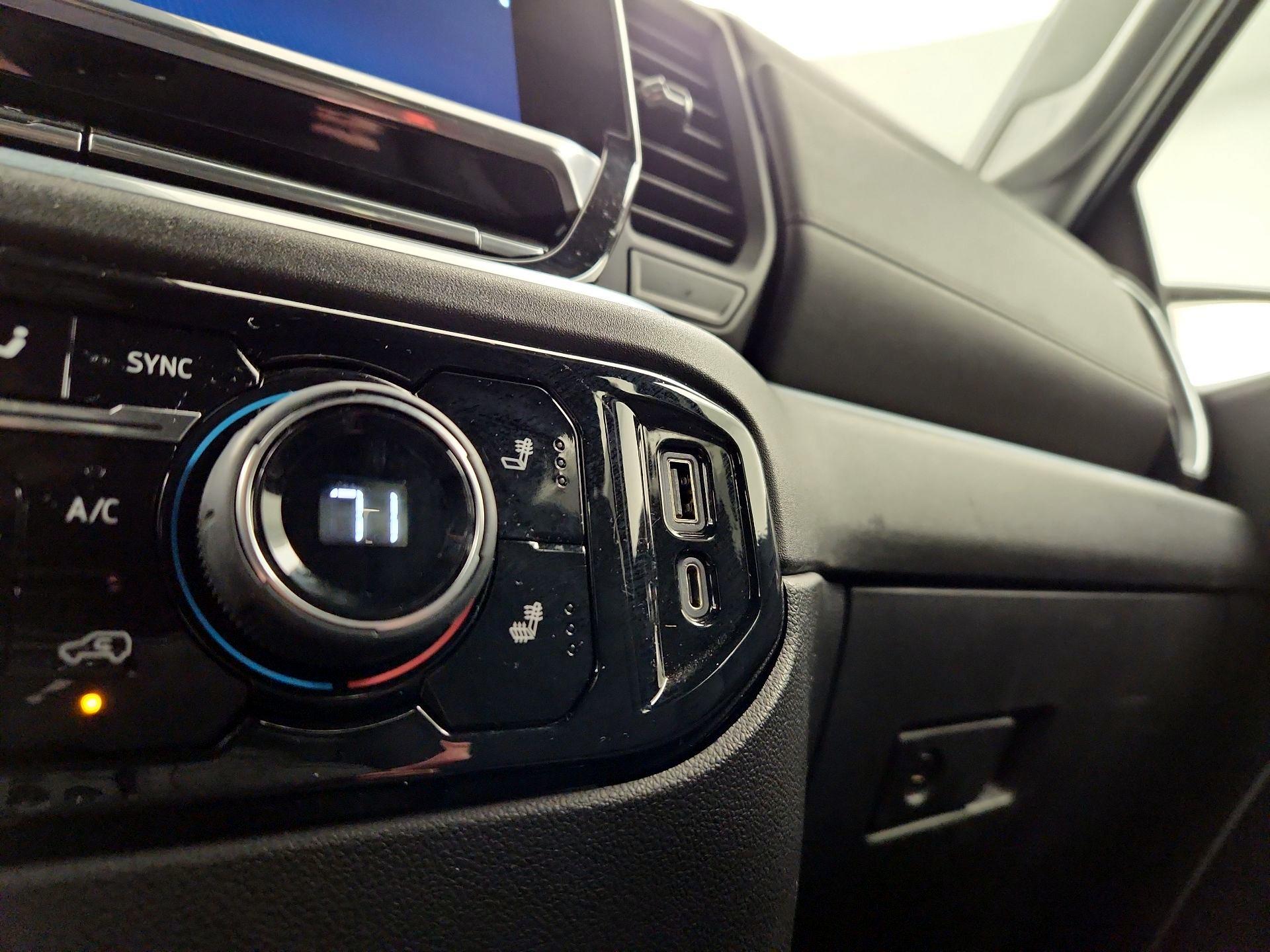 Thumbnail: 2022 Chevrolet Silverado 1500 - 19