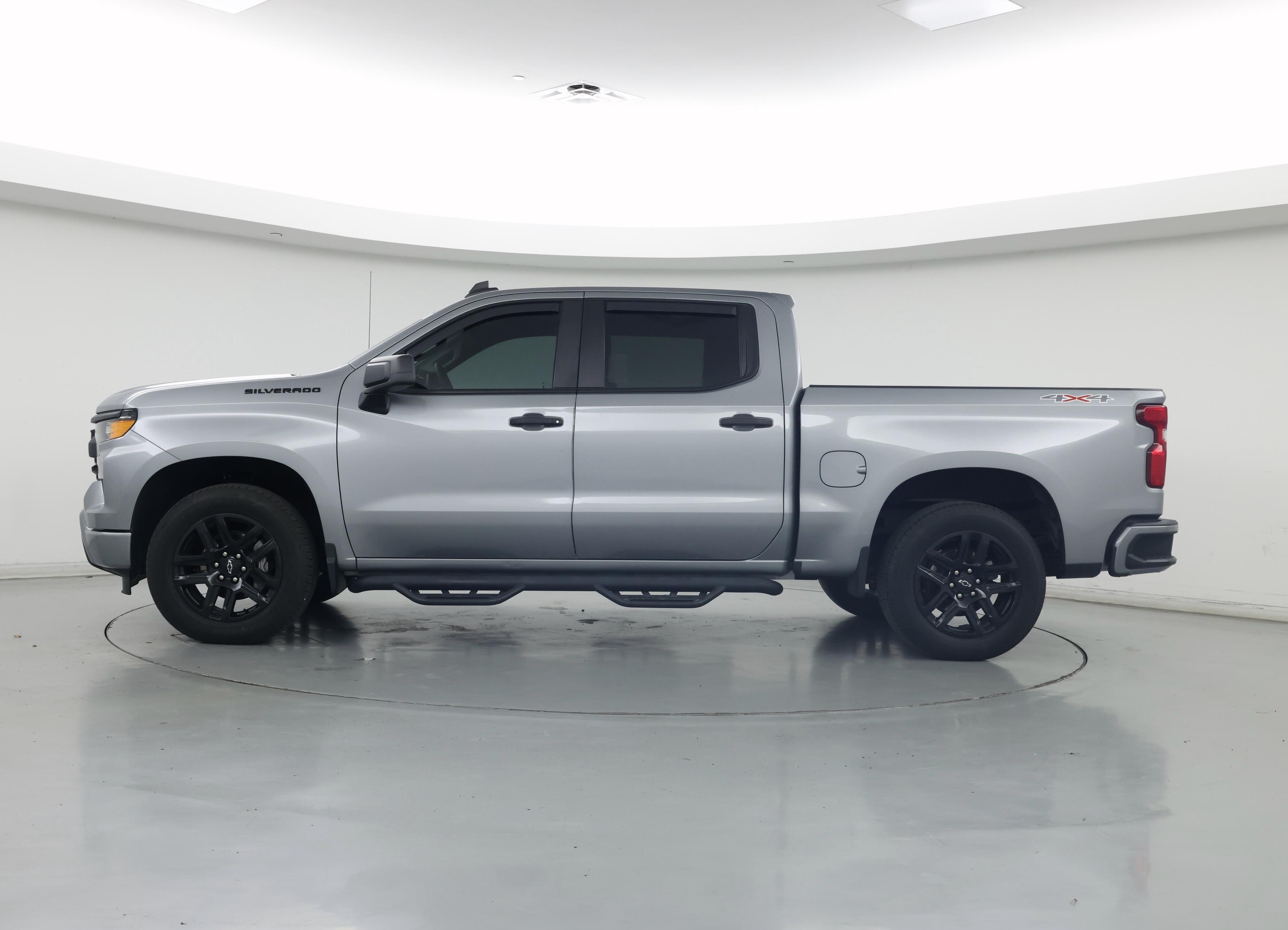Thumbnail: 2023 Chevrolet Silverado 1500 - 3