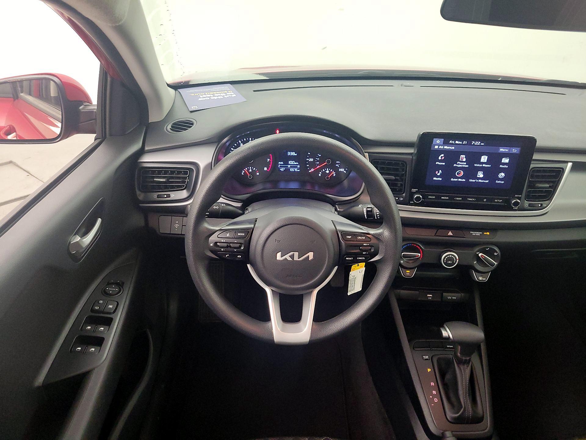 Thumbnail: 2022 Kia Rio - 10