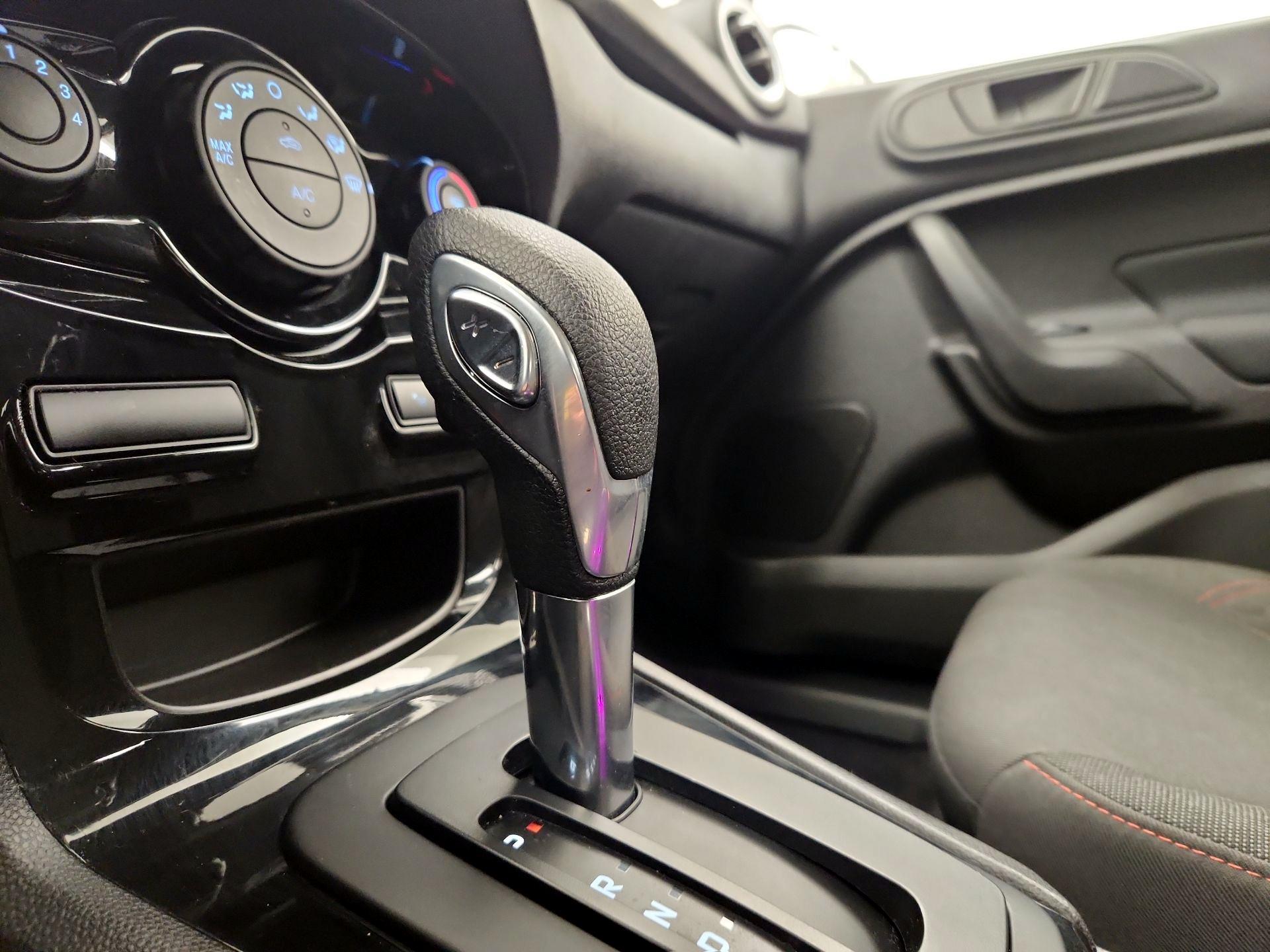 Thumbnail: 2017 Ford Fiesta - 16