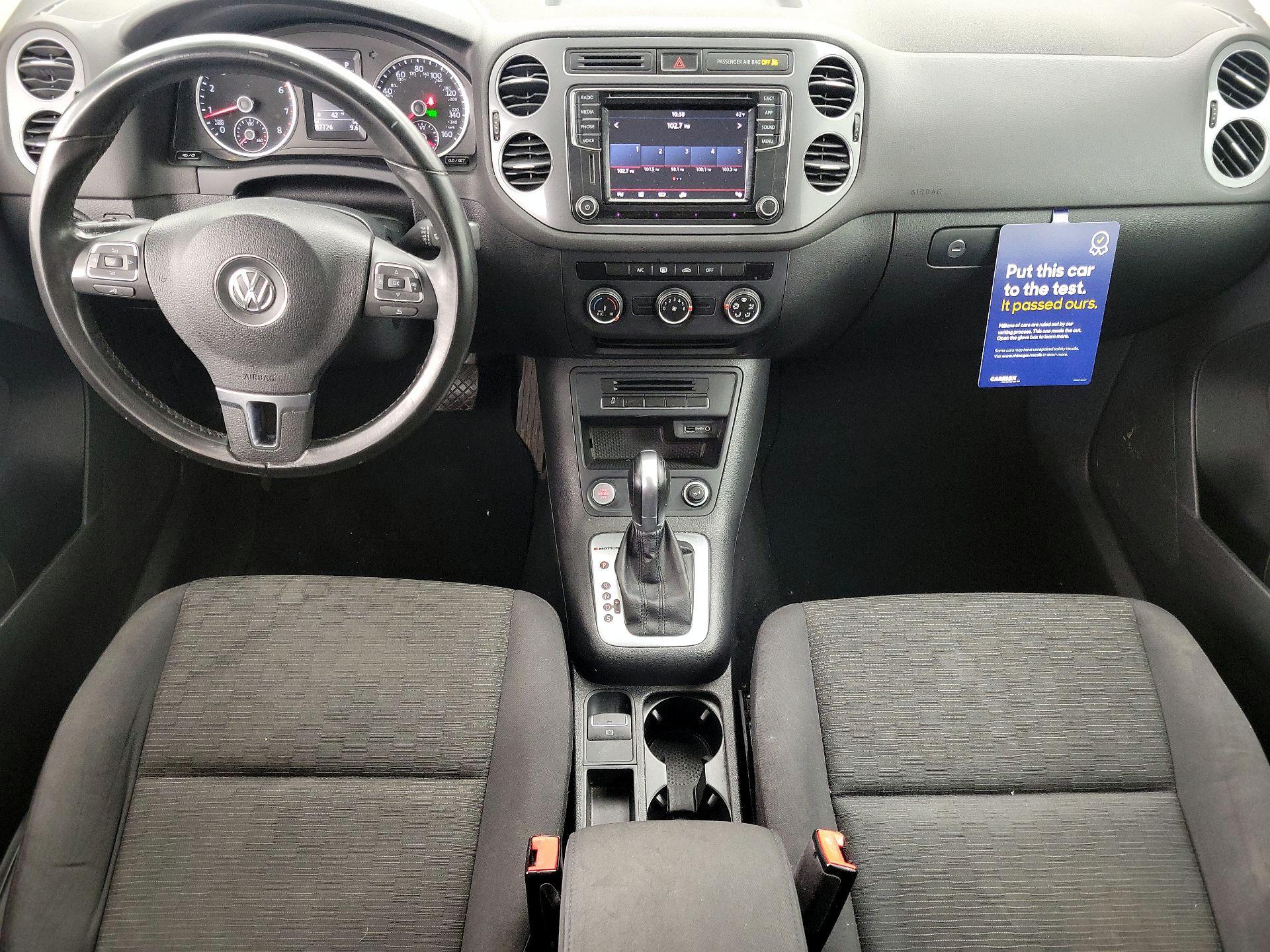 Thumbnail: 2017 Volkswagen Tiguan - 9