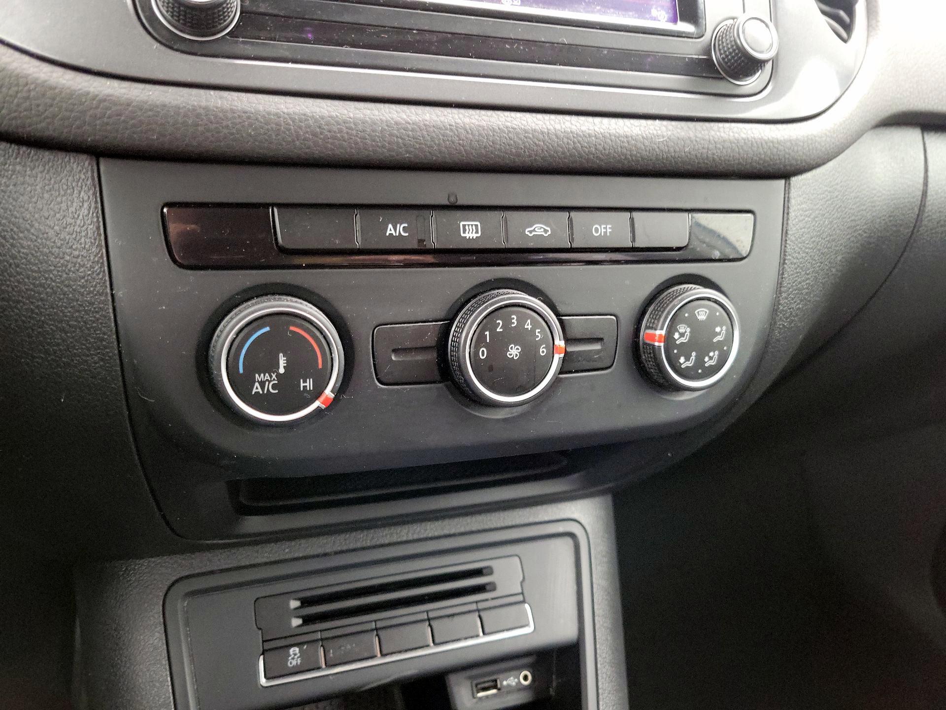 Thumbnail: 2017 Volkswagen Tiguan - 16