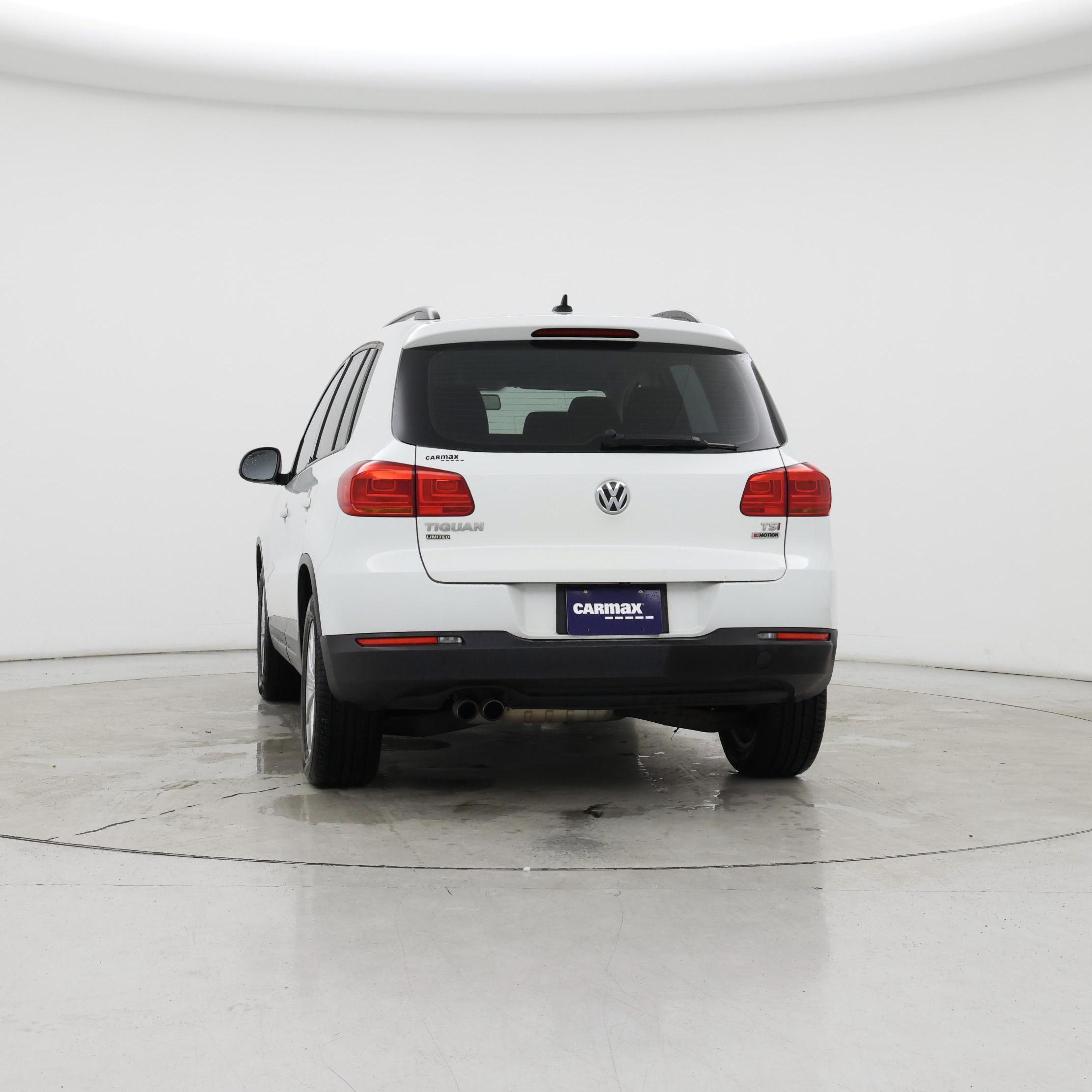 Thumbnail: 2017 Volkswagen Tiguan - 8