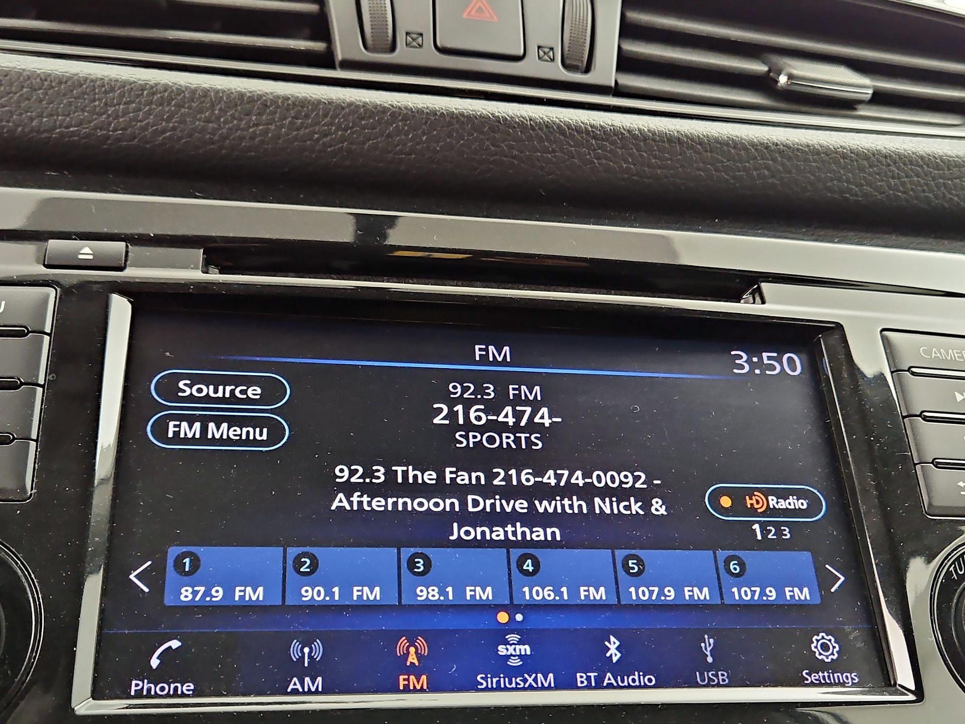 Thumbnail: 2018 Nissan Rogue - 16