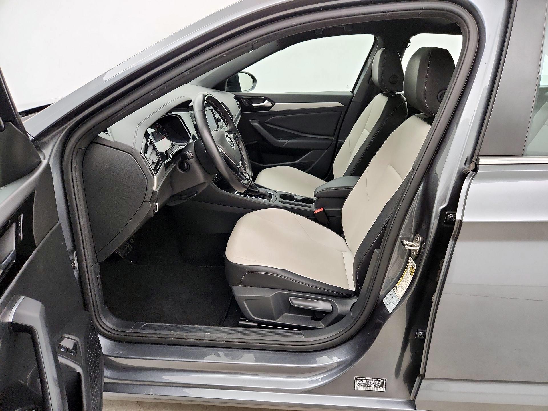 Thumbnail: 2021 Volkswagen Jetta - 11