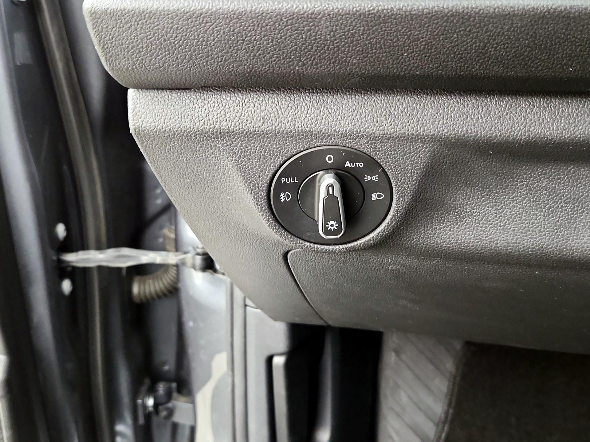 Thumbnail: 2021 Volkswagen Jetta - 13