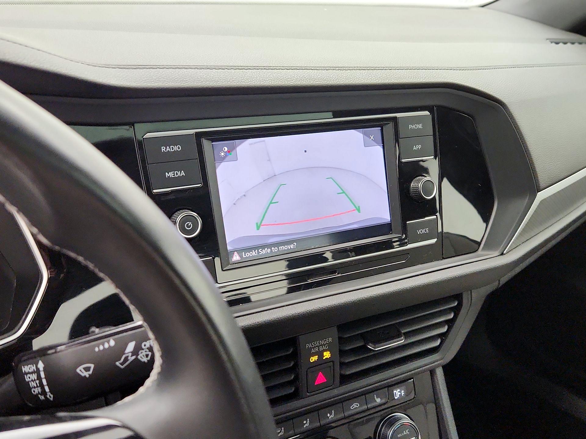 Thumbnail: 2021 Volkswagen Jetta - 14