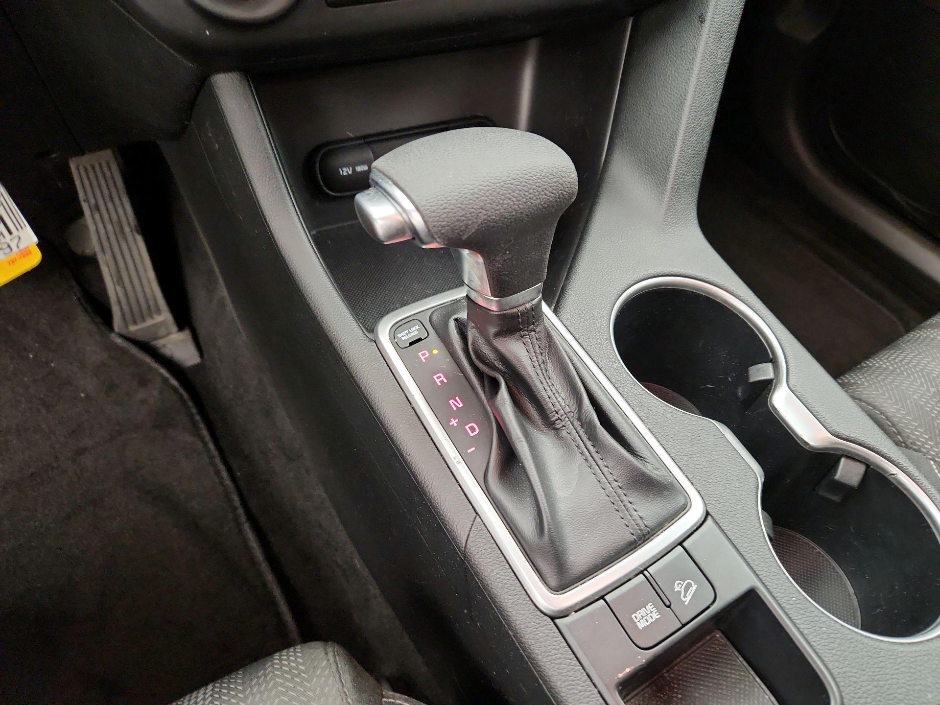 Thumbnail: 2020 Kia Sportage - 17