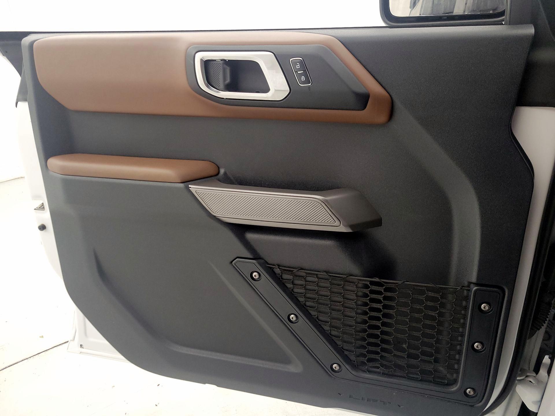 Thumbnail: 2022 Ford Bronco - 12