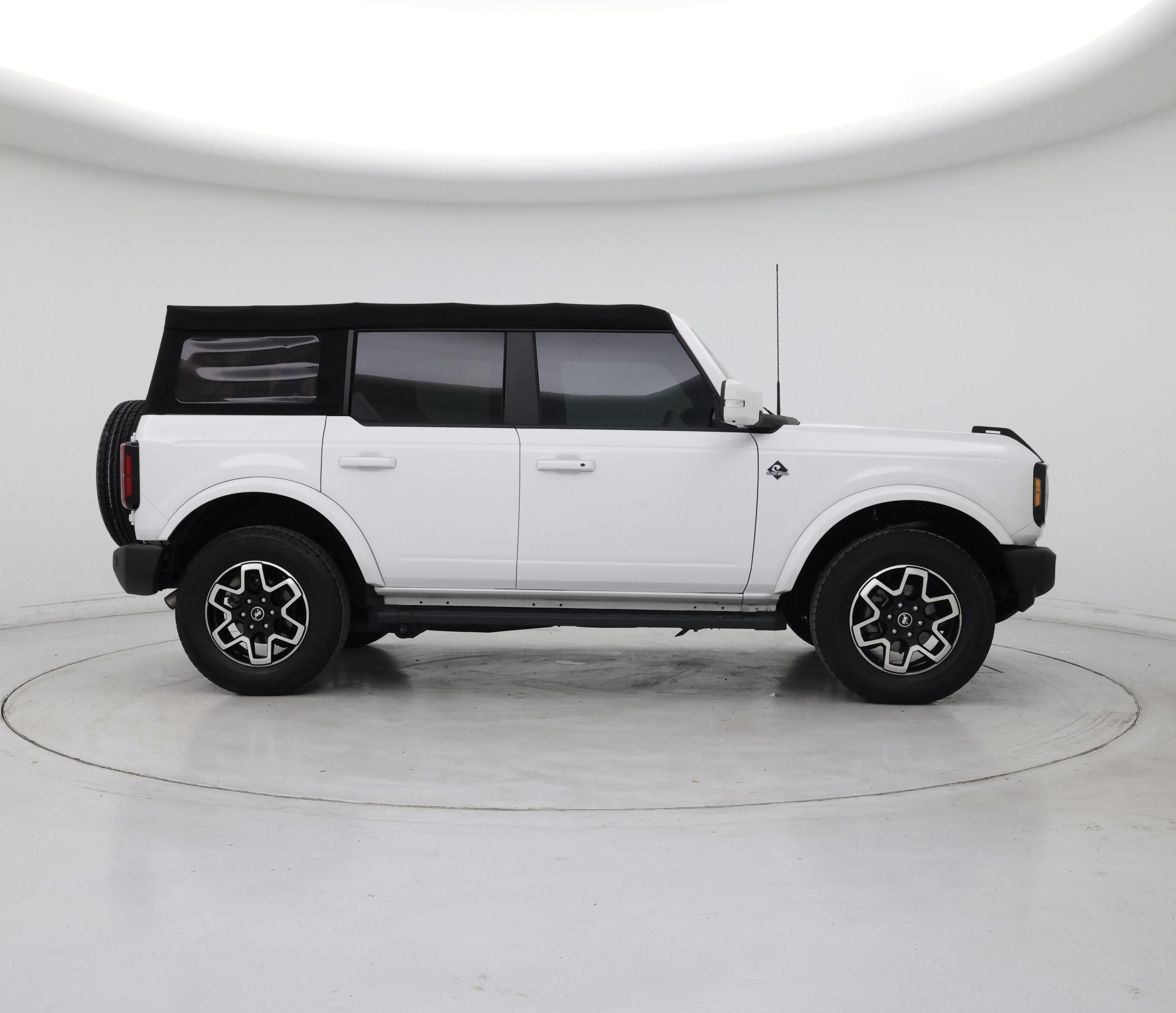 Thumbnail: 2022 Ford Bronco - 7