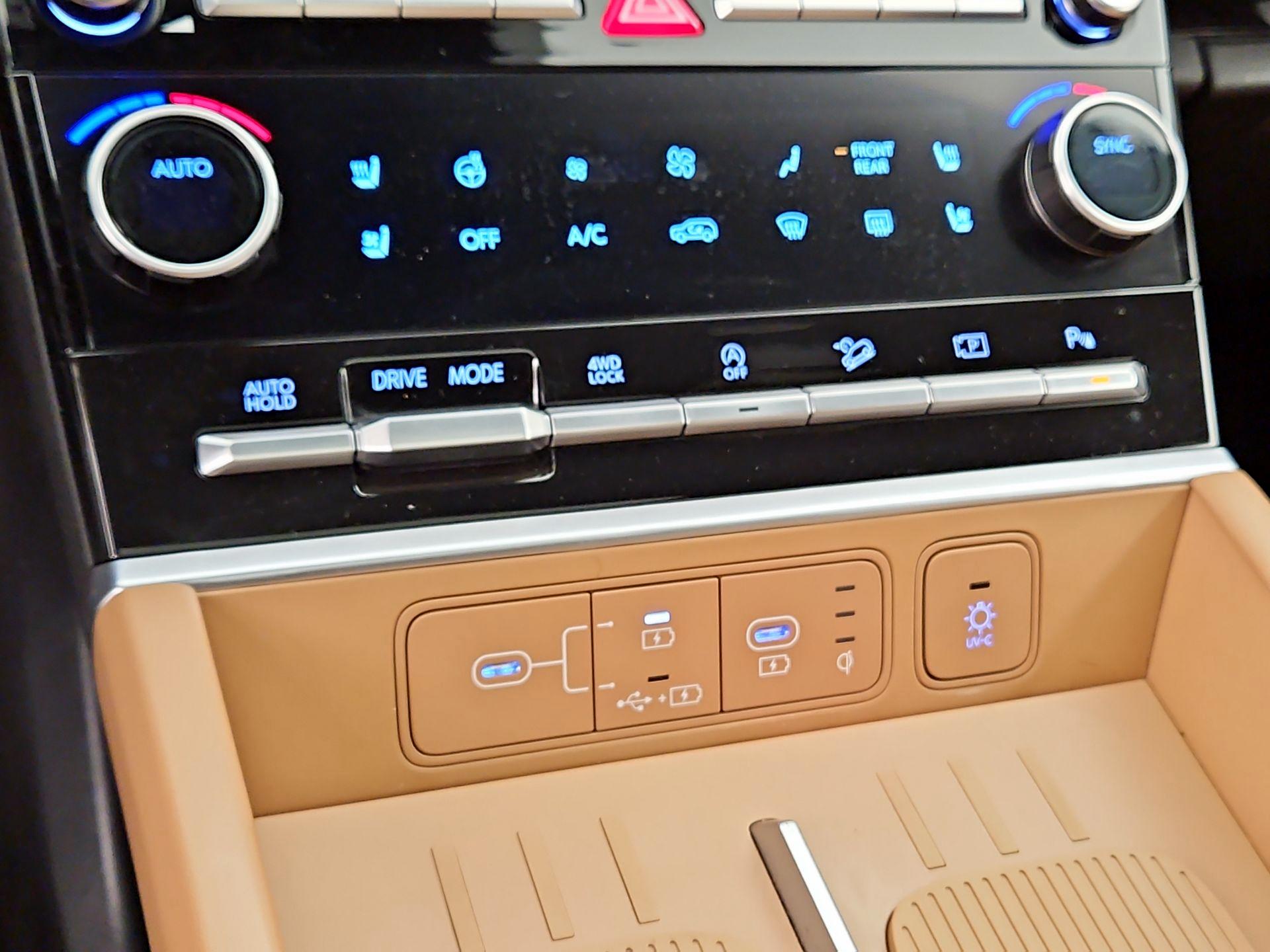 Thumbnail: 2024 Hyundai Santa Fe - 17