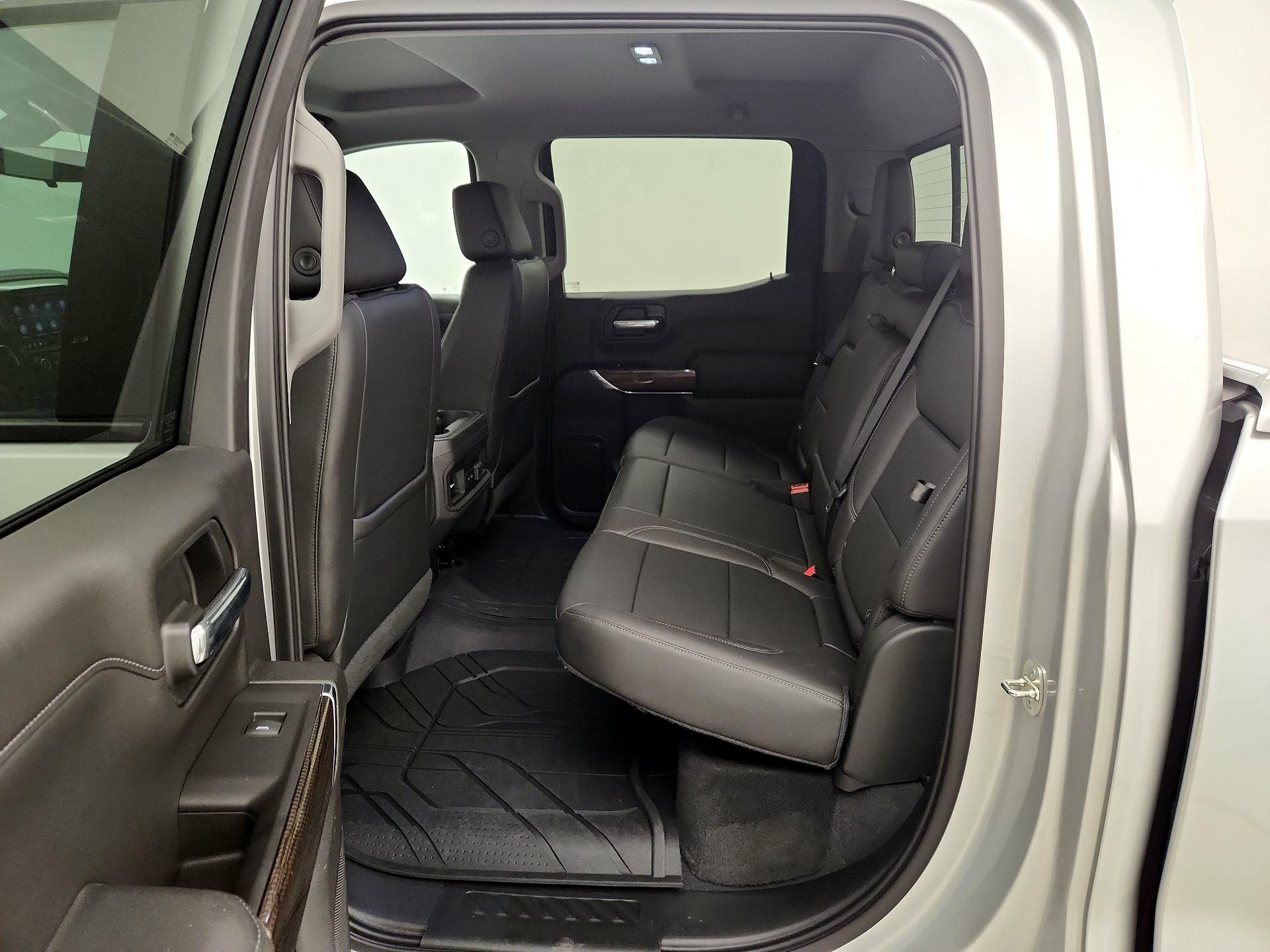 Thumbnail: 2019 Chevrolet Silverado 1500 - 19