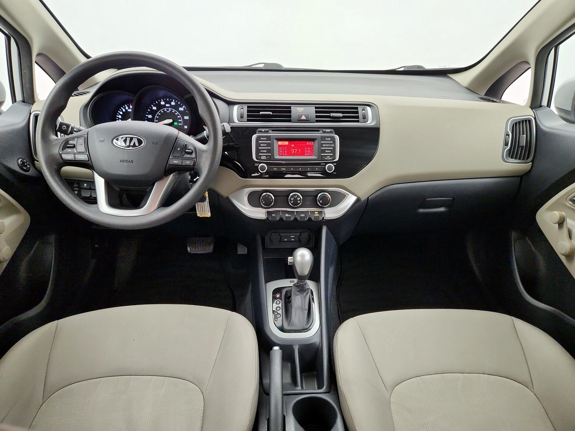 Thumbnail: 2016 Kia Rio - 9