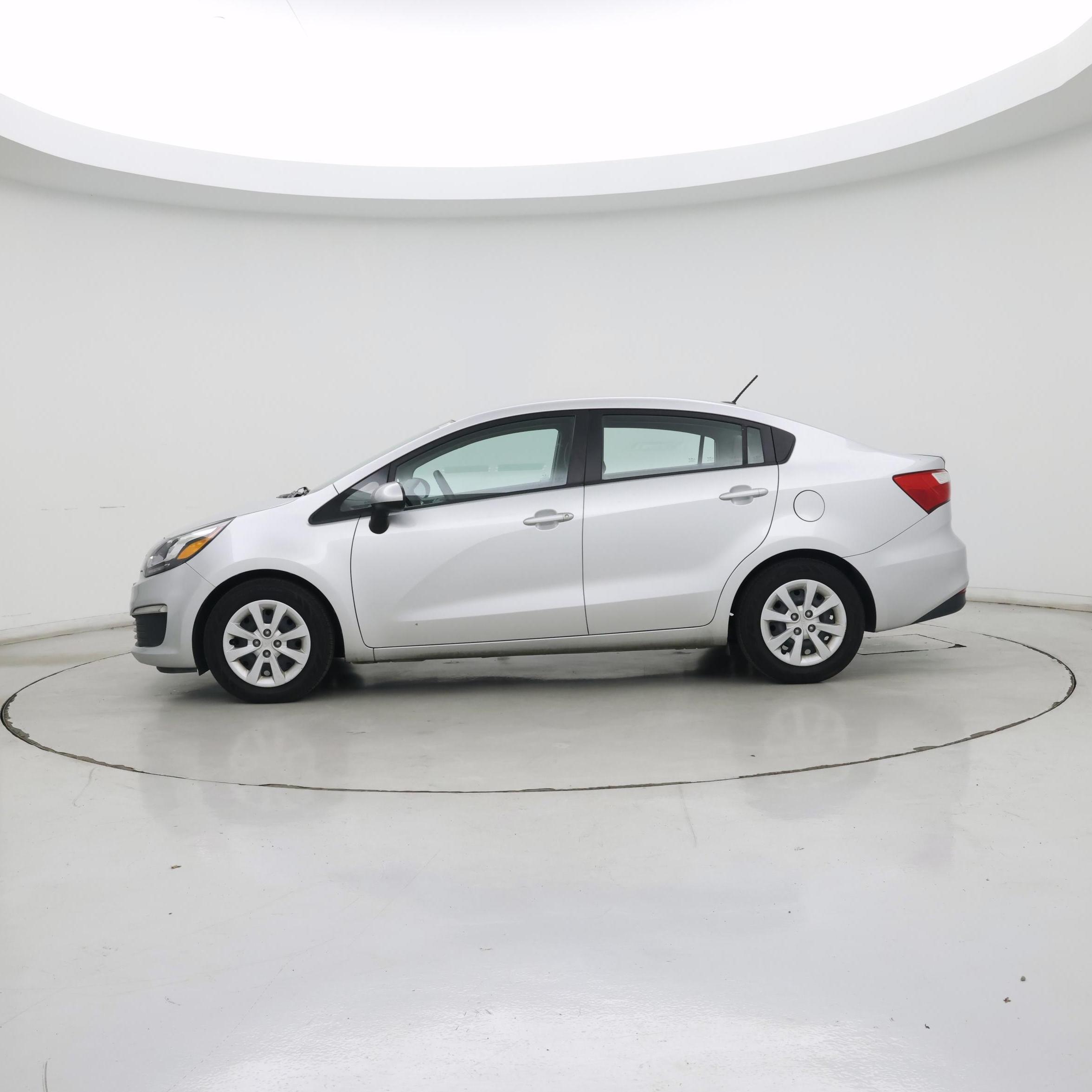 Thumbnail: 2016 Kia Rio - 3