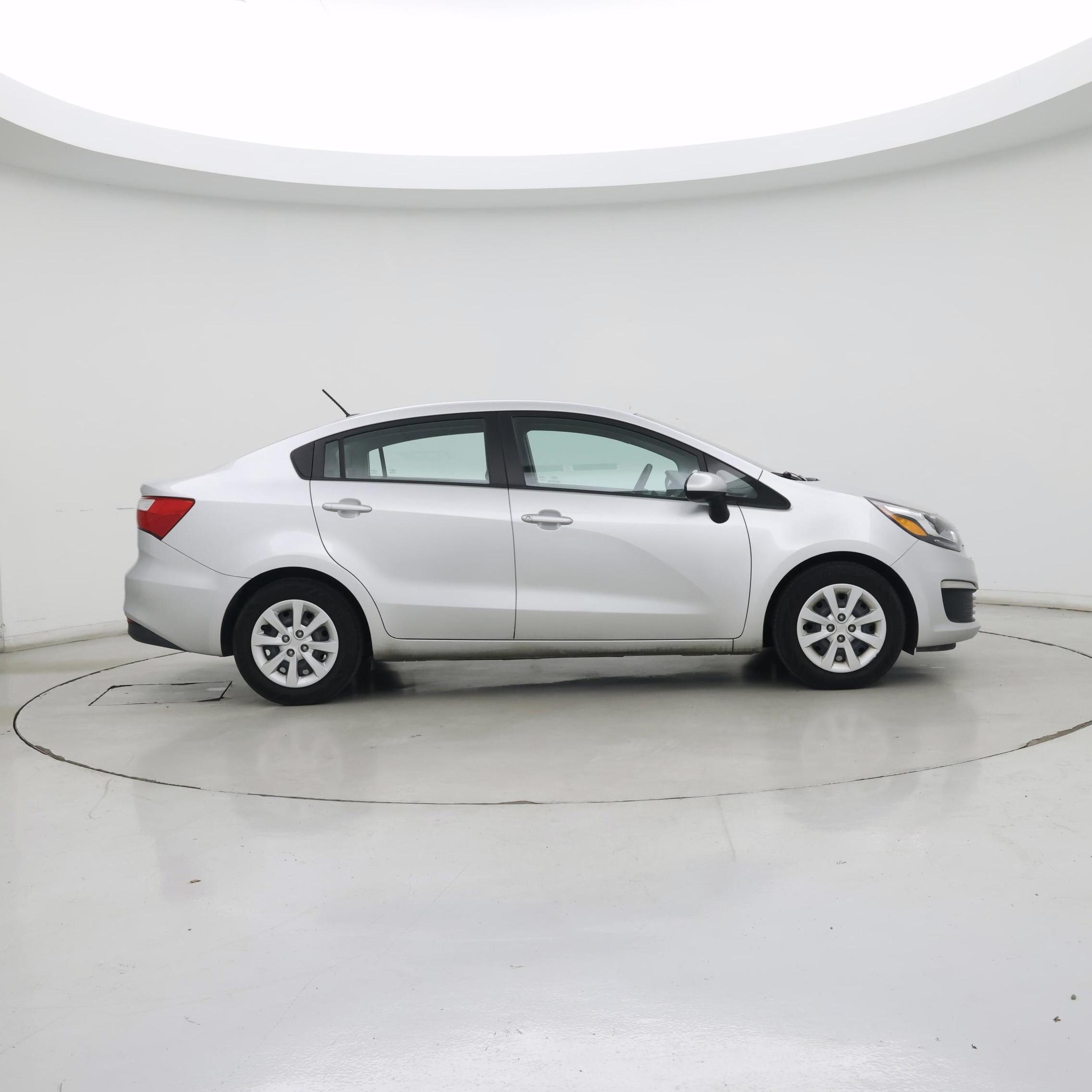 Thumbnail: 2016 Kia Rio - 7