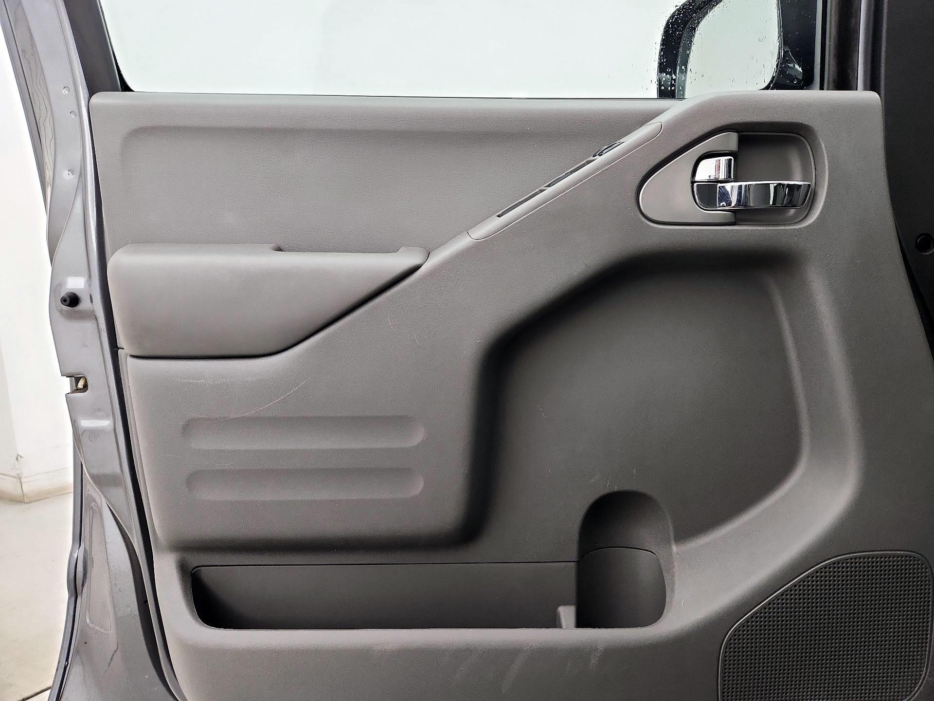 Thumbnail: 2020 Nissan Frontier - 12