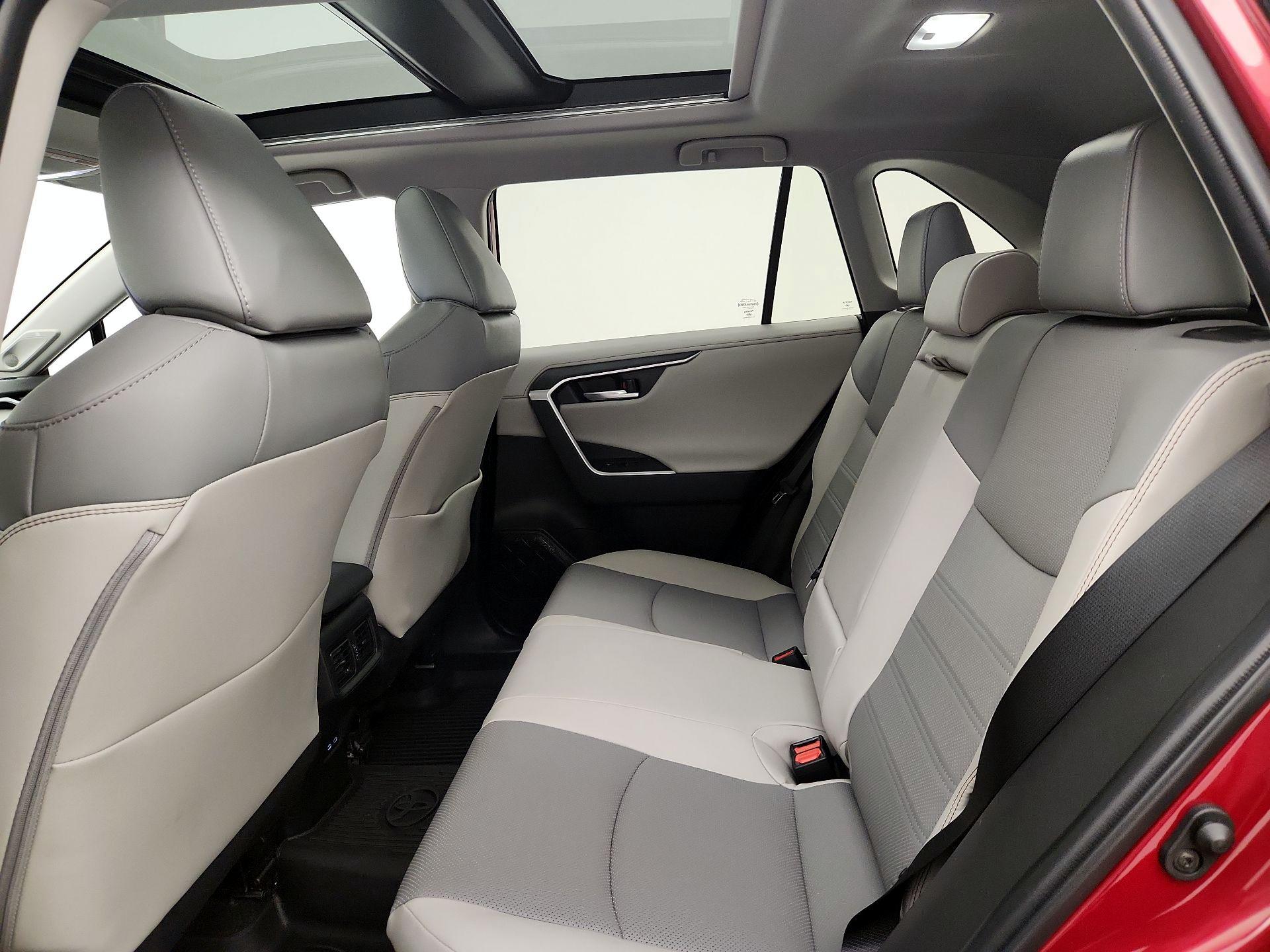 Thumbnail: 2023 Toyota RAV4 - 20