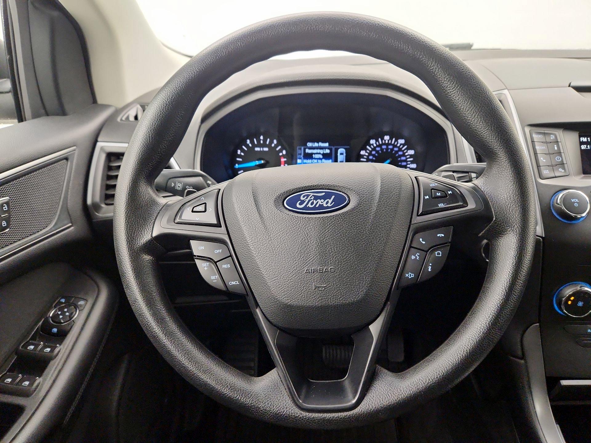 Thumbnail: 2019 Ford Edge - 10