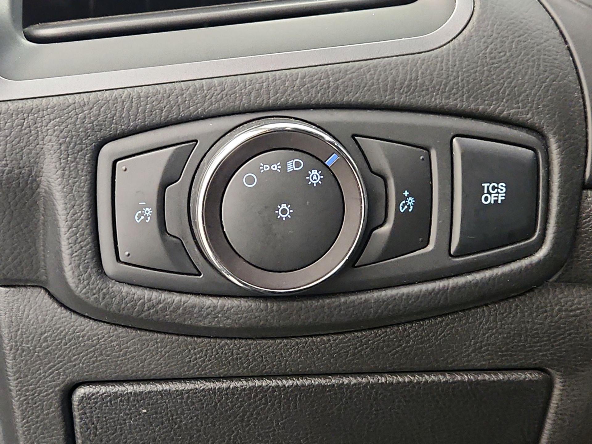 Thumbnail: 2019 Ford Edge - 13