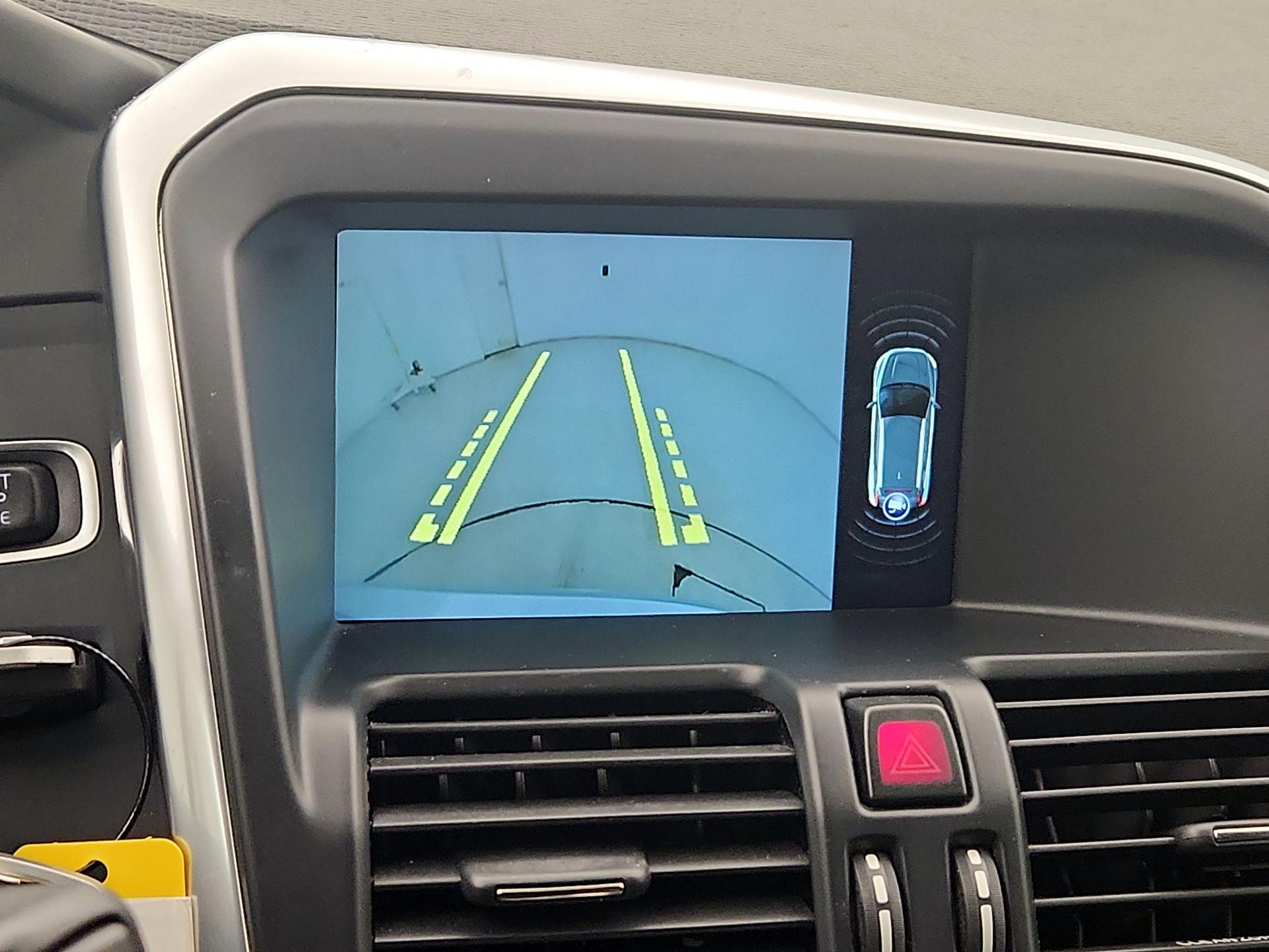 Thumbnail: 2017 Volvo XC60 - 15