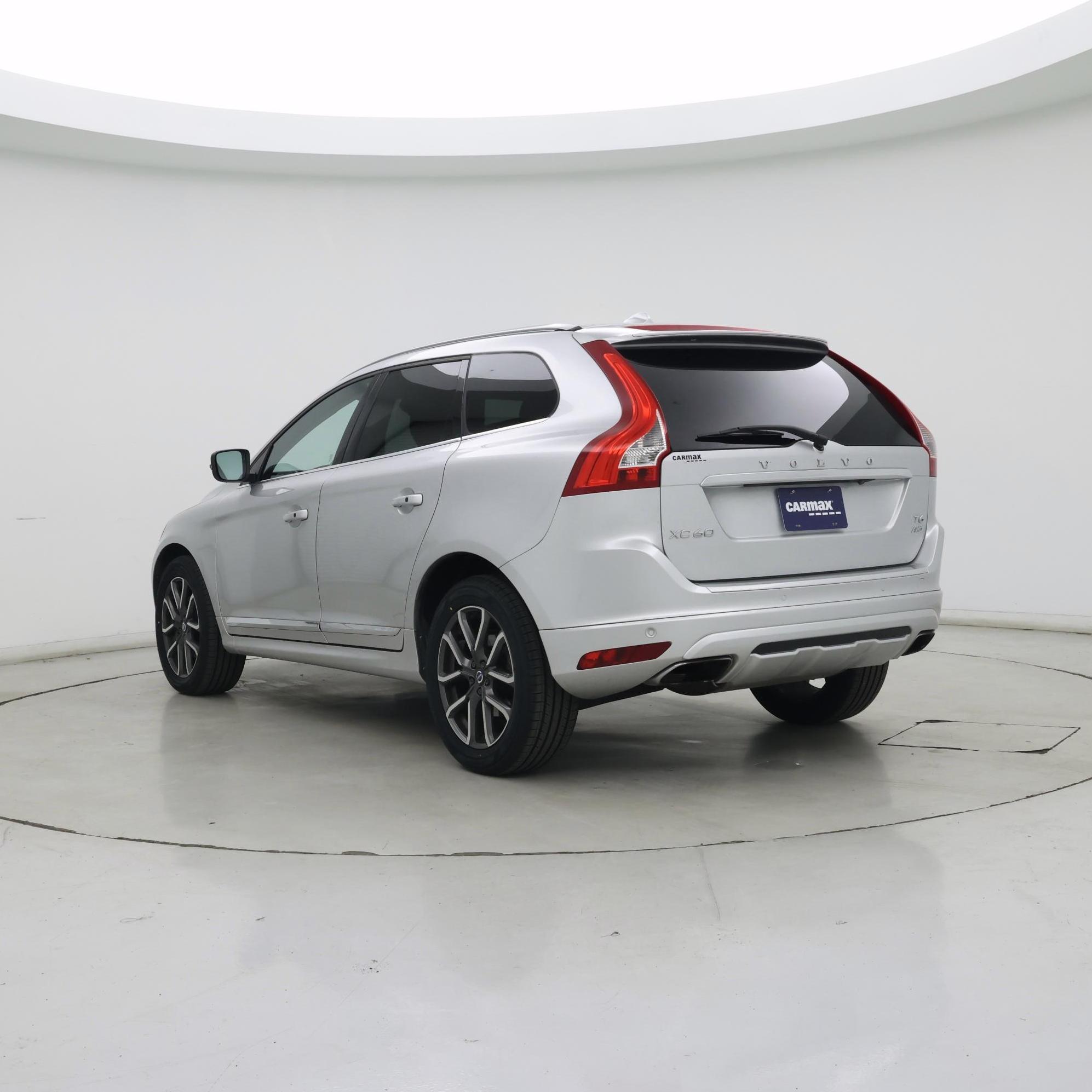Thumbnail: 2017 Volvo XC60 - 2