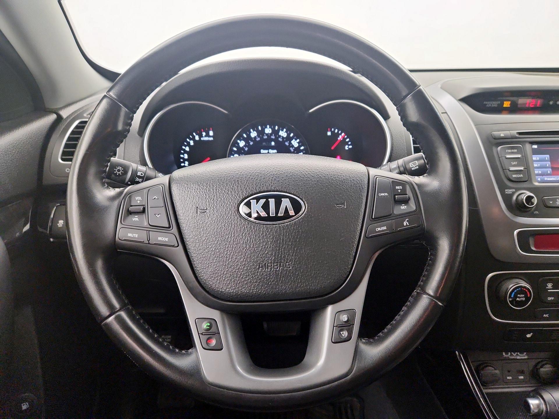Thumbnail: 2014 Kia Sorento - 10