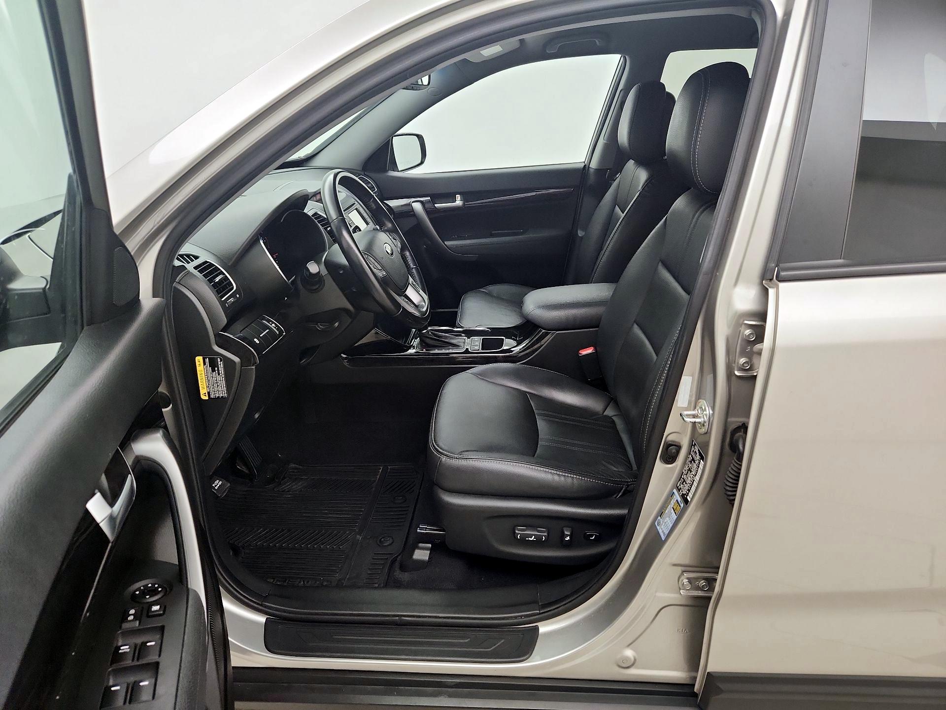 Thumbnail: 2014 Kia Sorento - 11