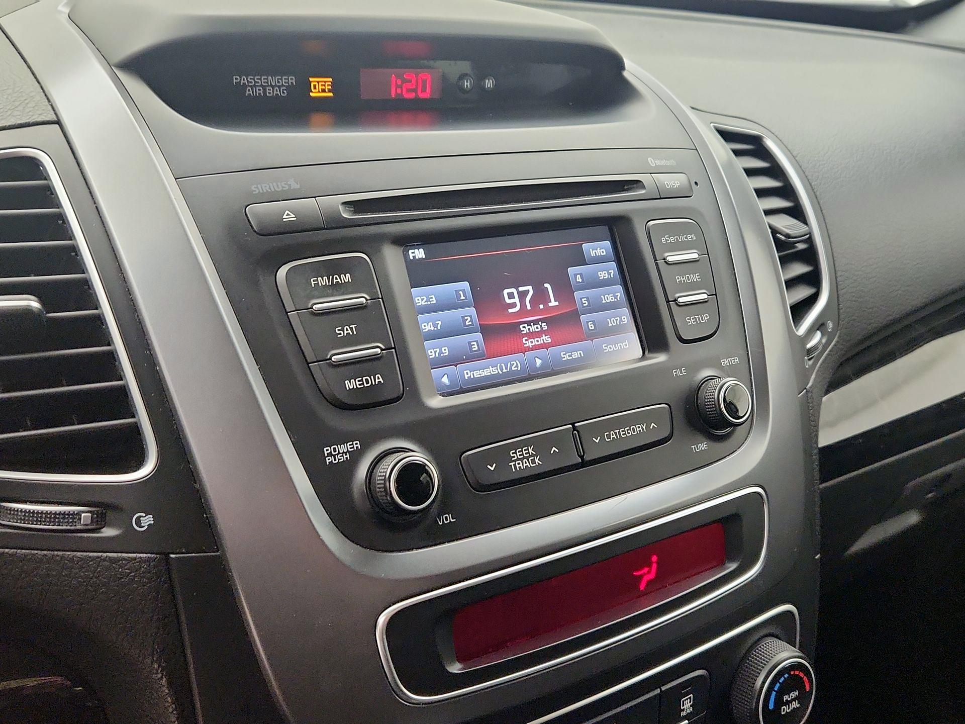 Thumbnail: 2014 Kia Sorento - 15