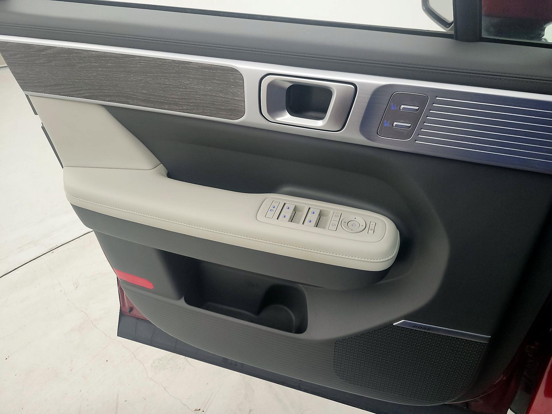 Thumbnail: 2024 Hyundai Santa Fe - 12