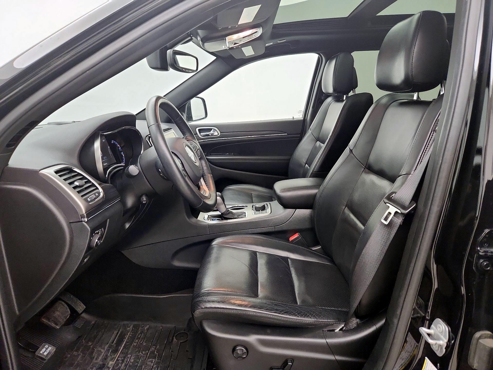 Thumbnail: 2019 Jeep Grand Cherokee - 11