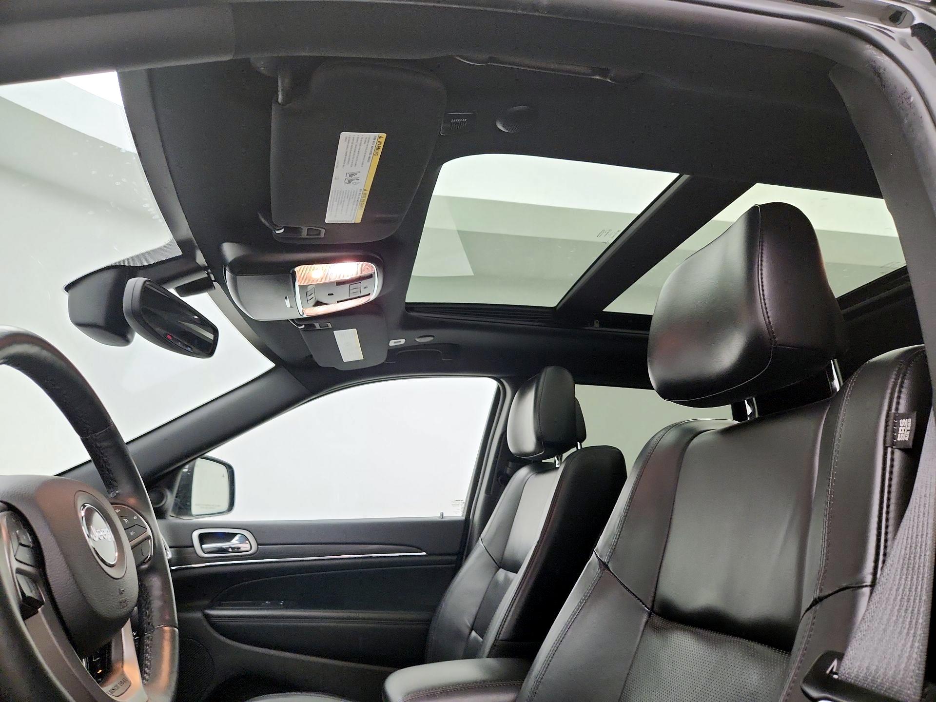 Thumbnail: 2019 Jeep Grand Cherokee - 20