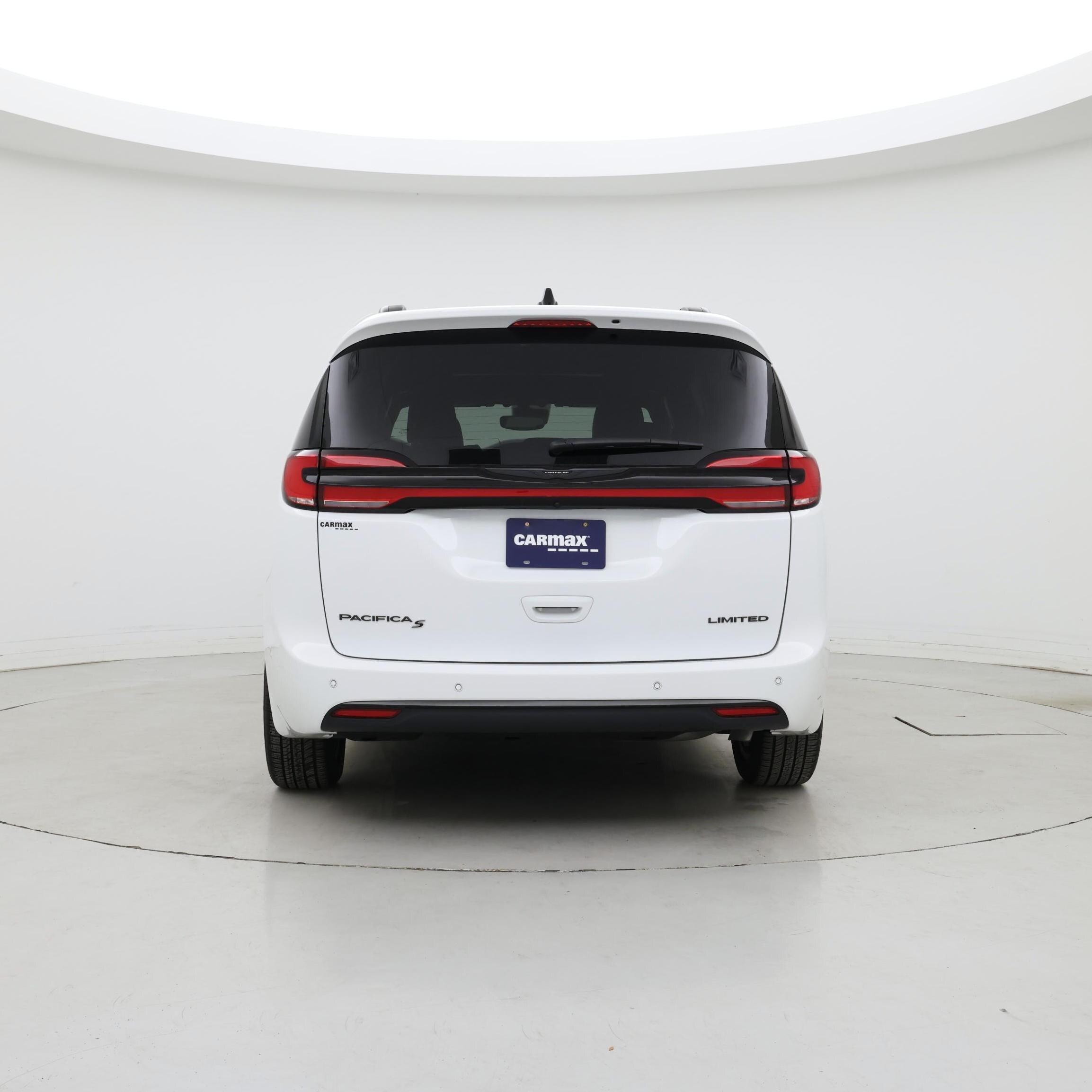 Thumbnail: 2024 Chrysler Pacifica - 6