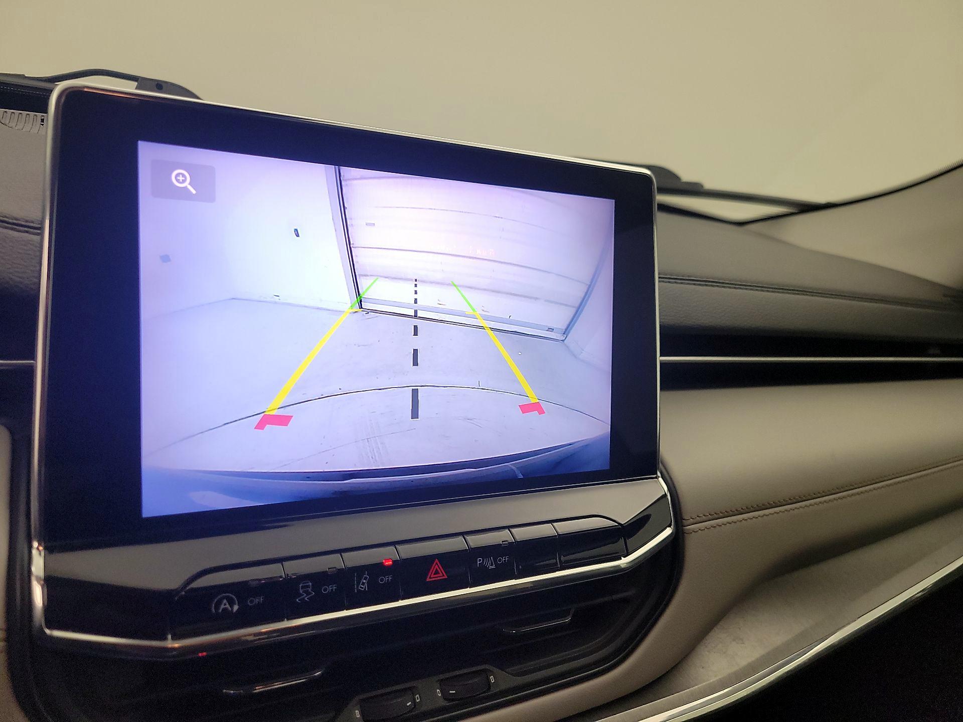 Thumbnail: 2022 Jeep Compass - 14