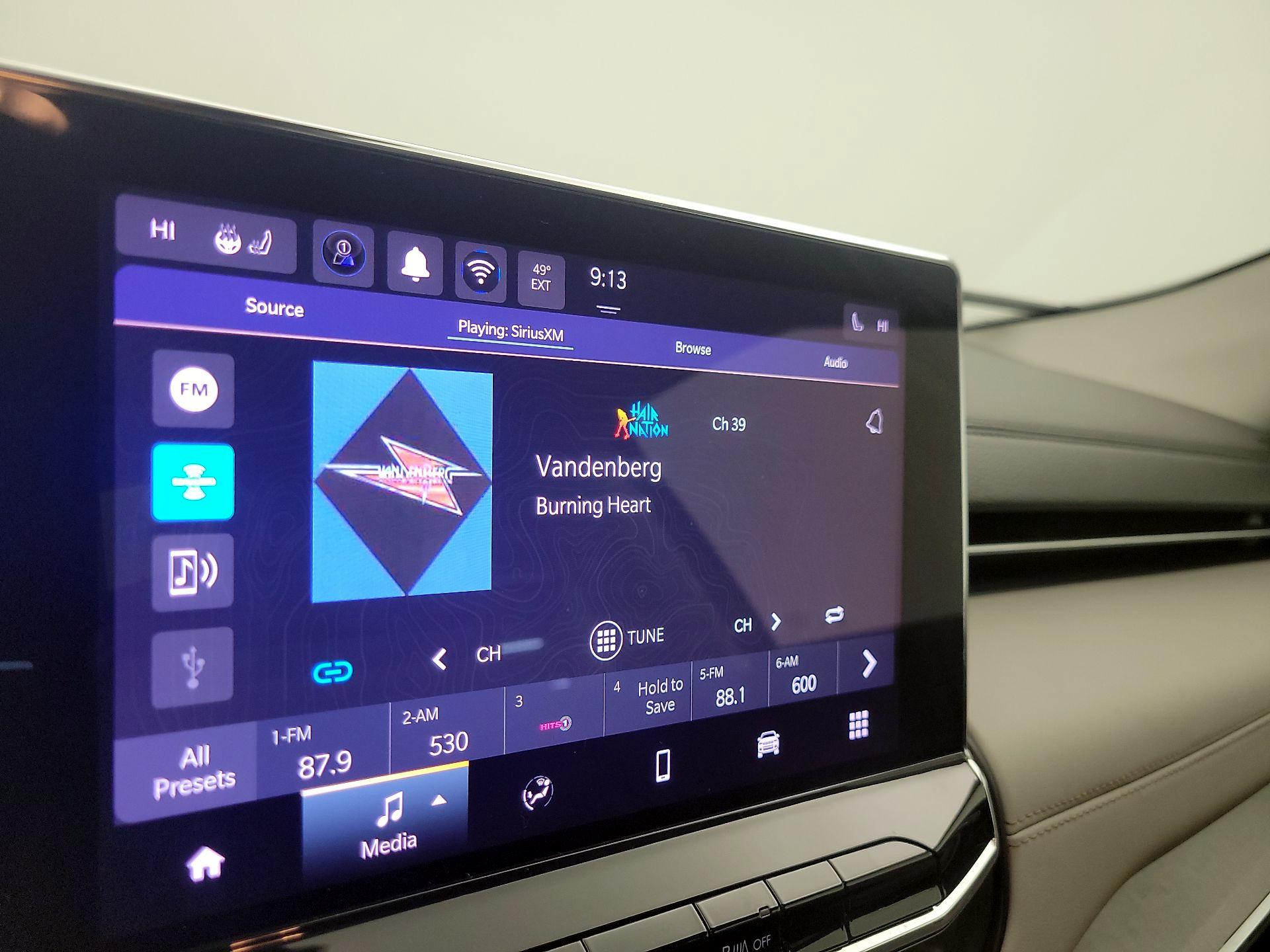 Thumbnail: 2022 Jeep Compass - 15