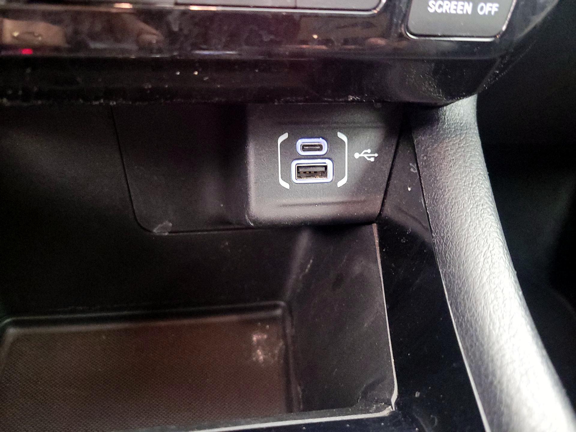 Thumbnail: 2022 Jeep Compass - 18