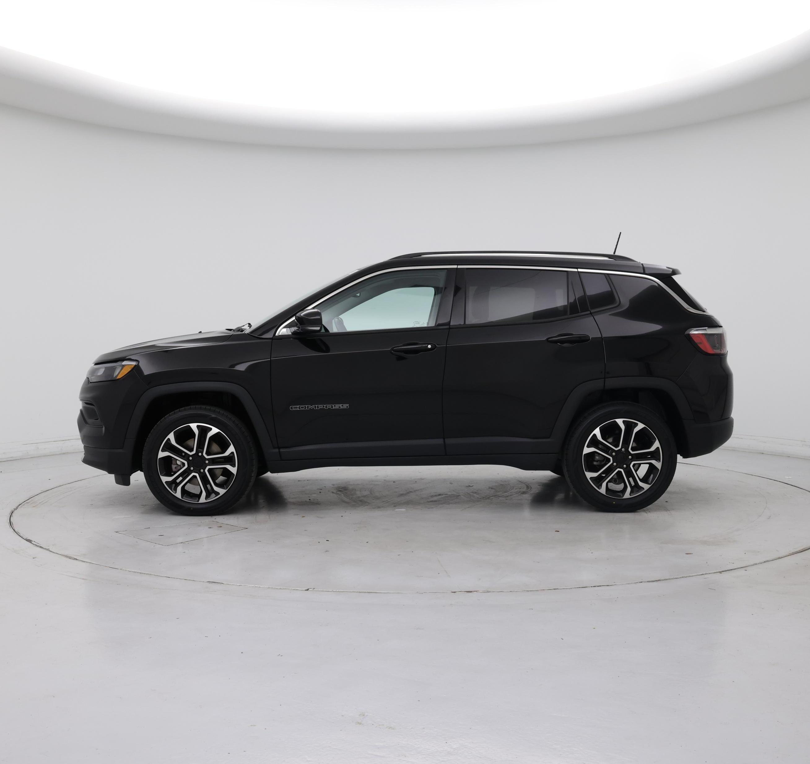 Thumbnail: 2022 Jeep Compass - 3