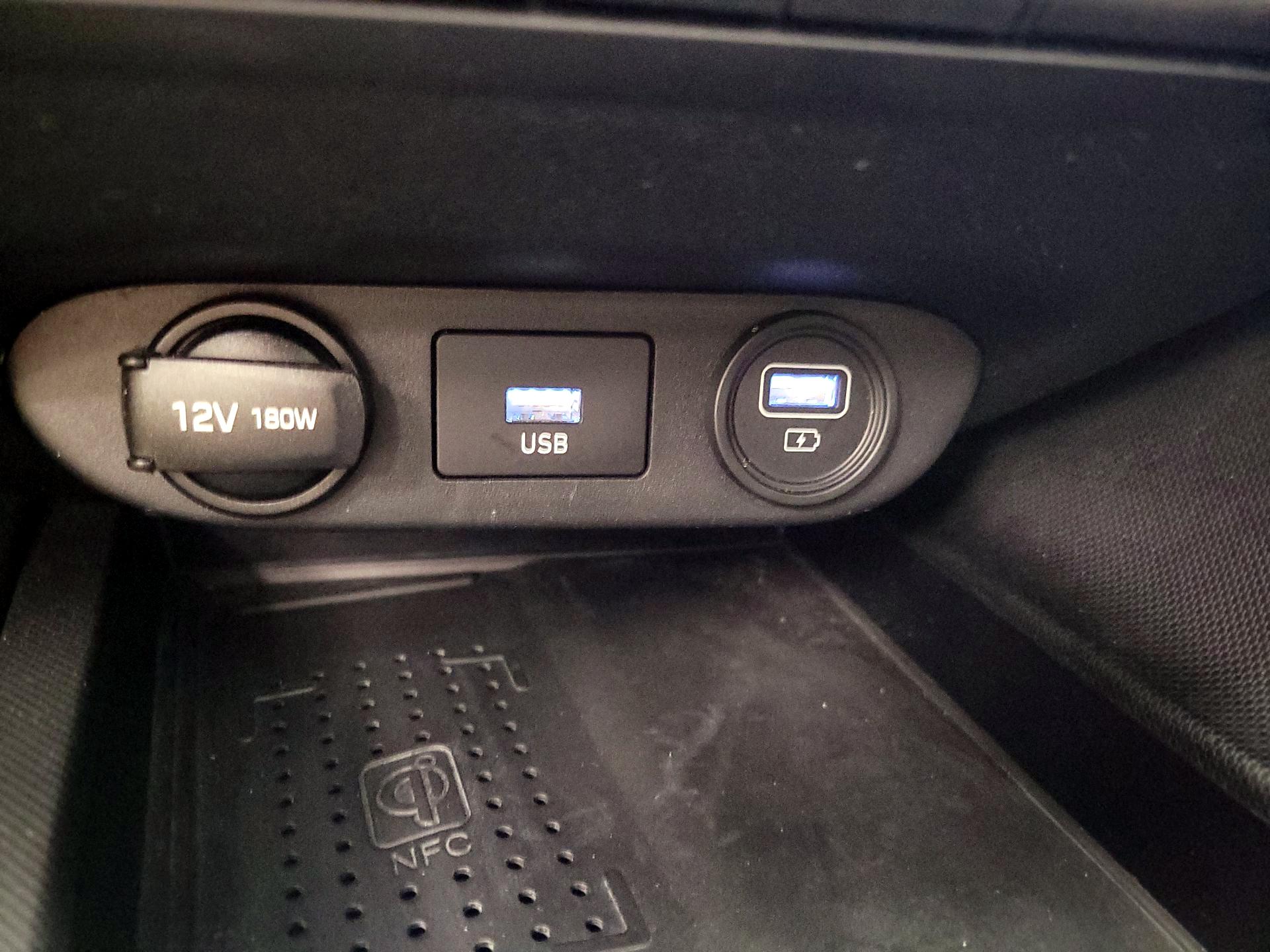 Thumbnail: 2021 Hyundai Elantra - 18