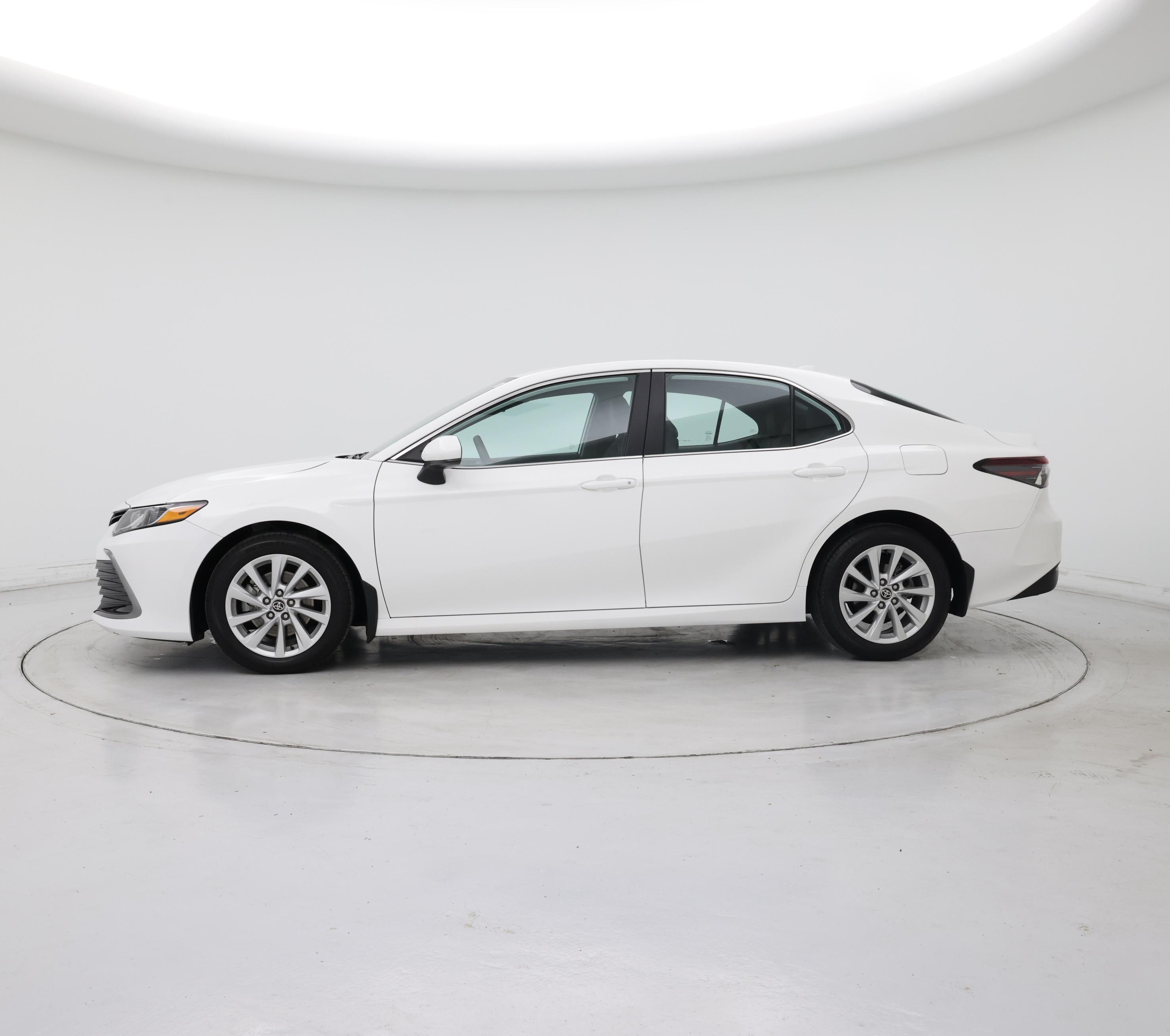 Thumbnail: 2022 Toyota Camry - 3