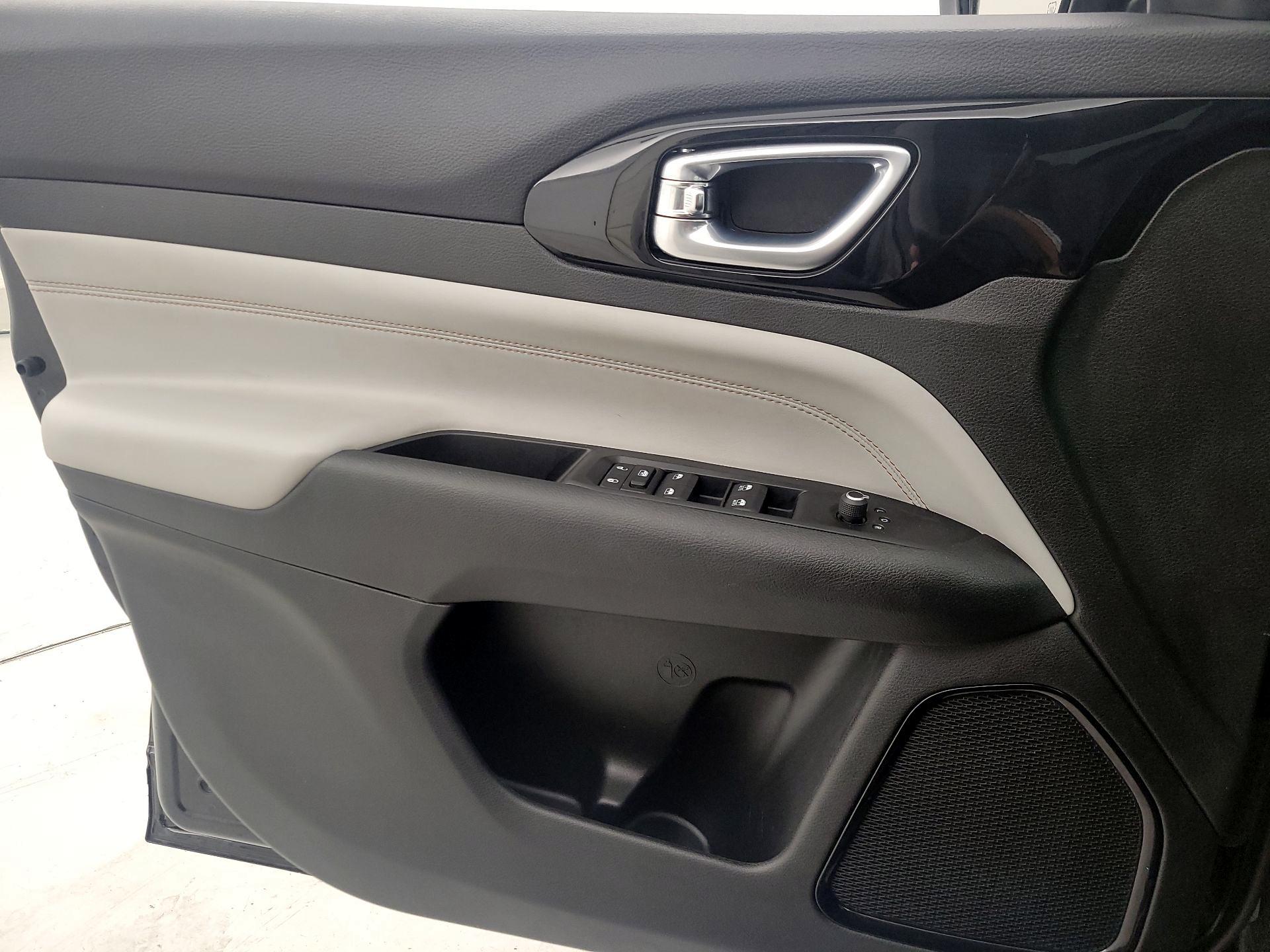 Thumbnail: 2022 Jeep Compass - 12