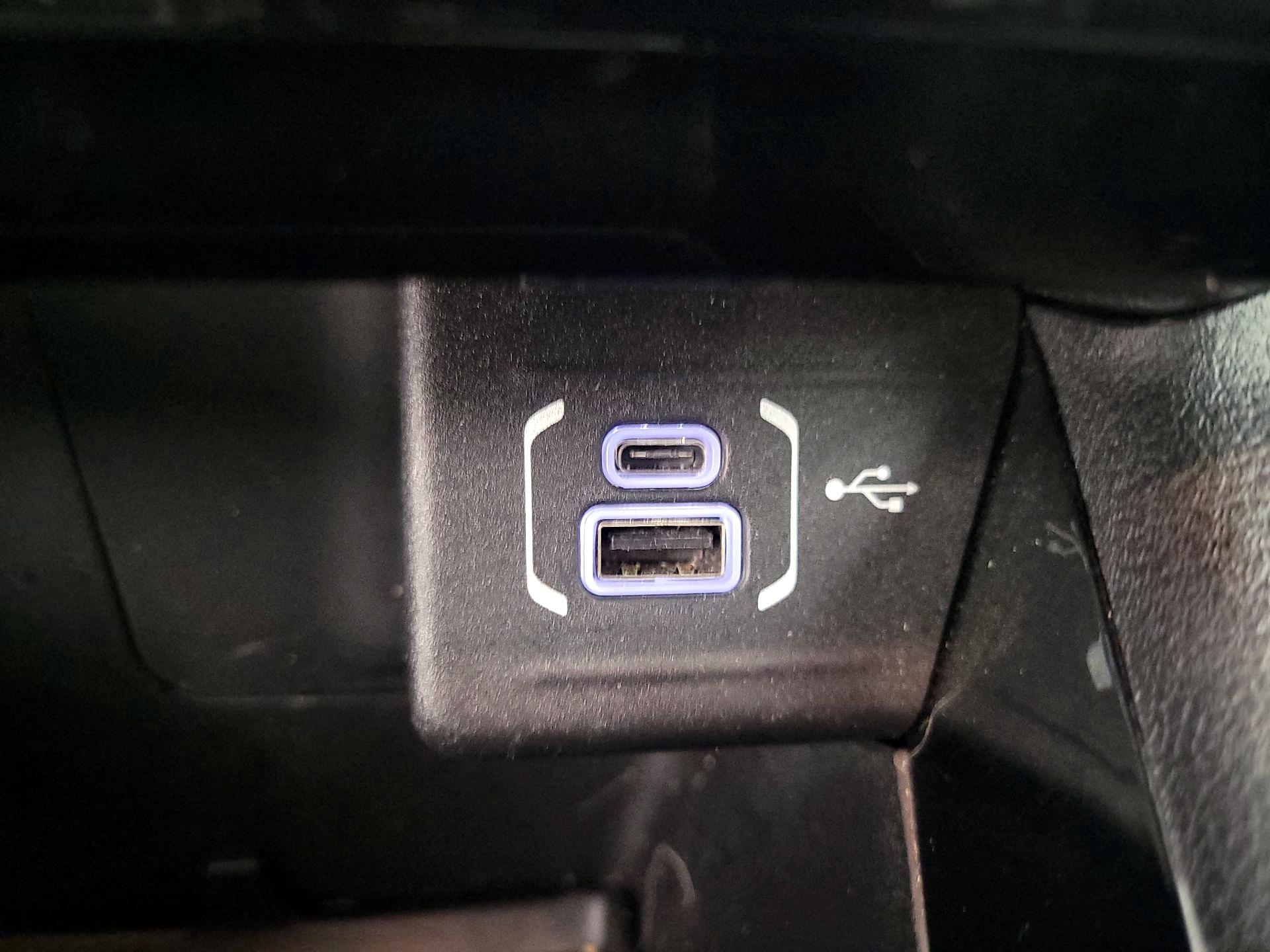 Thumbnail: 2022 Jeep Compass - 18