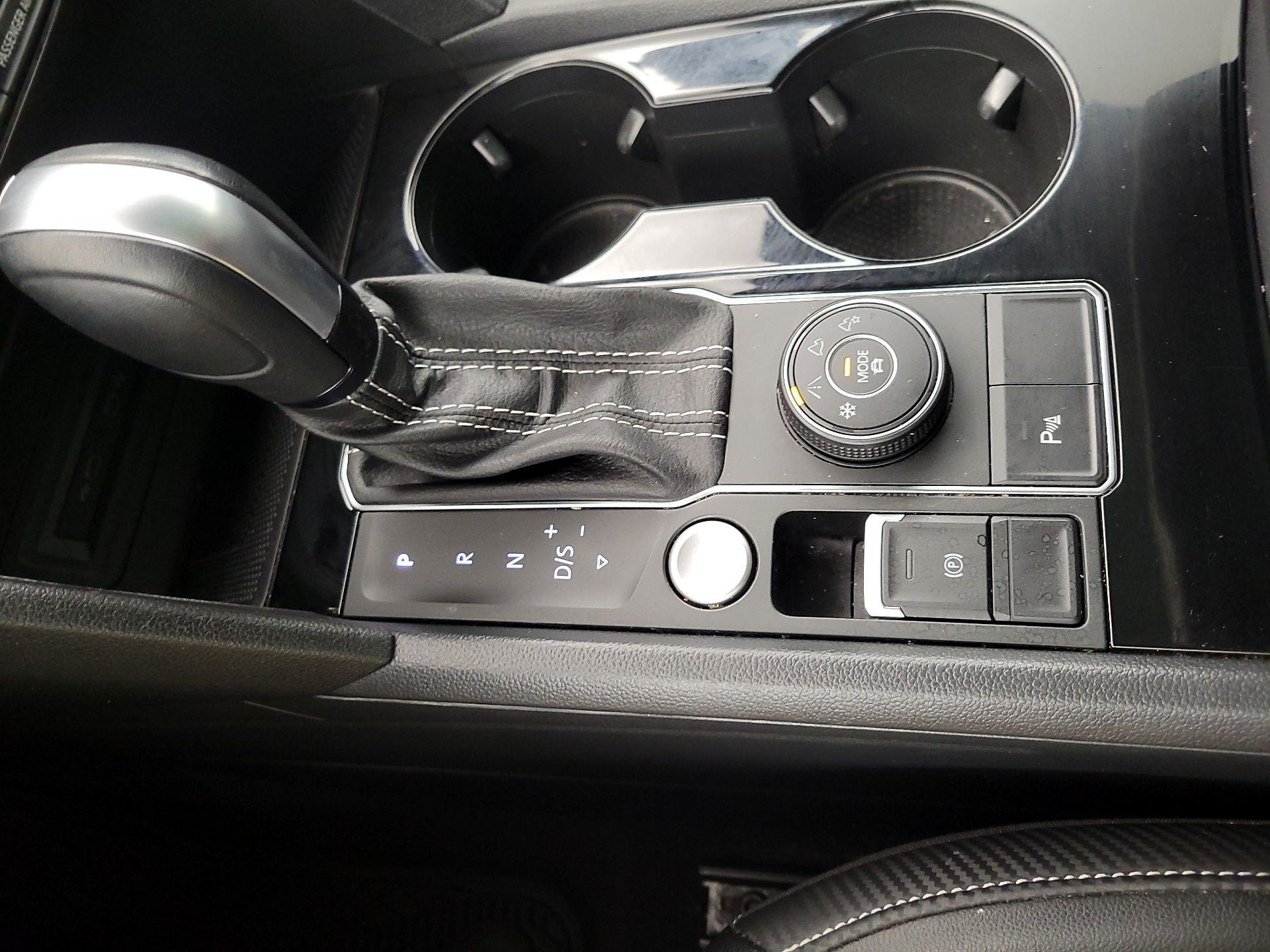 Thumbnail: 2022 Volkswagen Atlas - 17